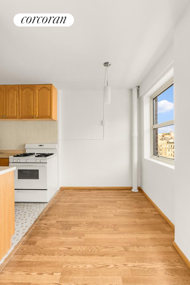 #10 photo, 100 LA SALLE Street, マンハッタン Morningside Heights , NY 10027