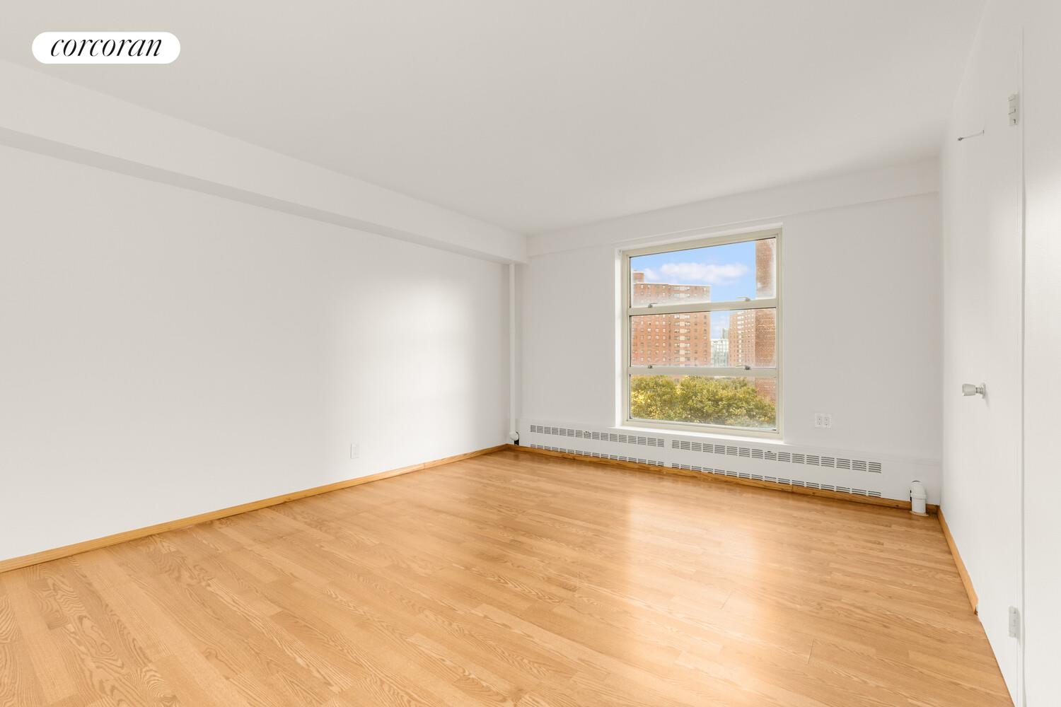 #12 photo, 100 LA SALLE Street, マンハッタン Morningside Heights , NY 10027