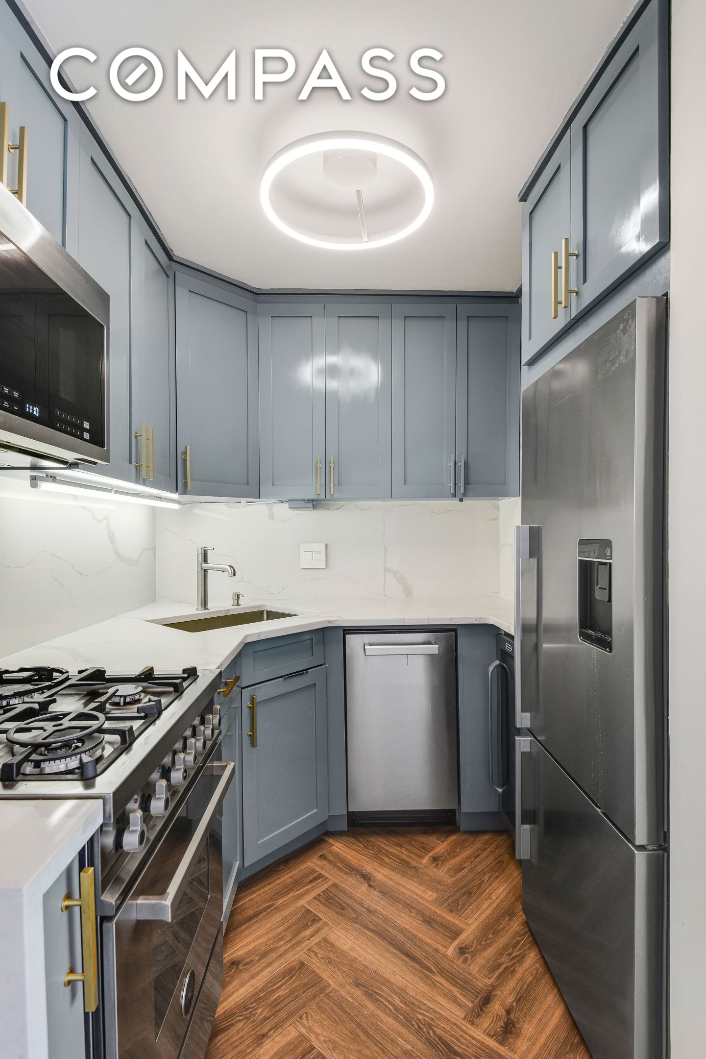 #4 photo, 305 E 24th Street, マンハッタン Kips Bay , NY 10010