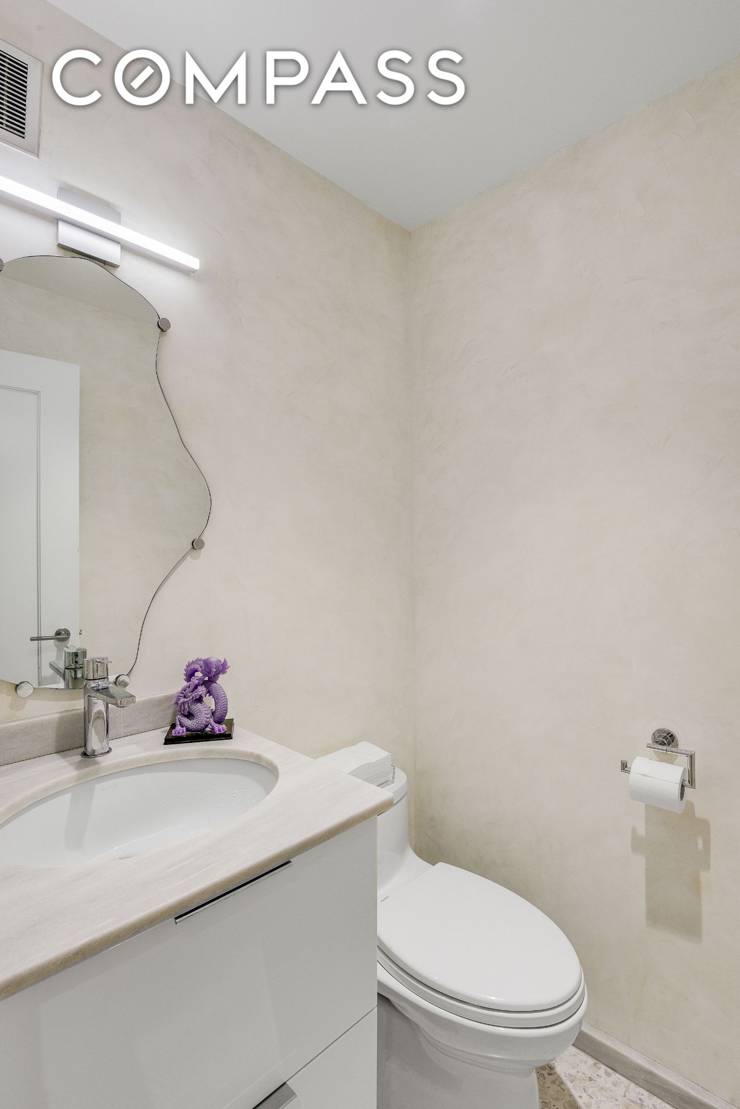 #12 photo, 200 Central Park S, マンハッタン Central Park South , NY 10019