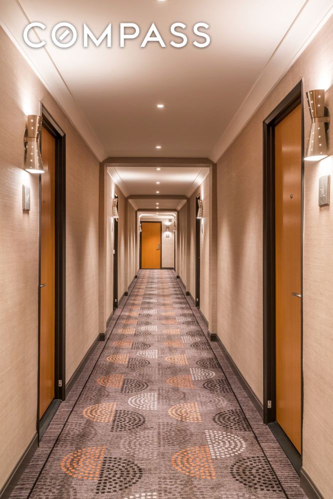 #15 photo, 200 Central Park S, マンハッタン Central Park South , NY 10019