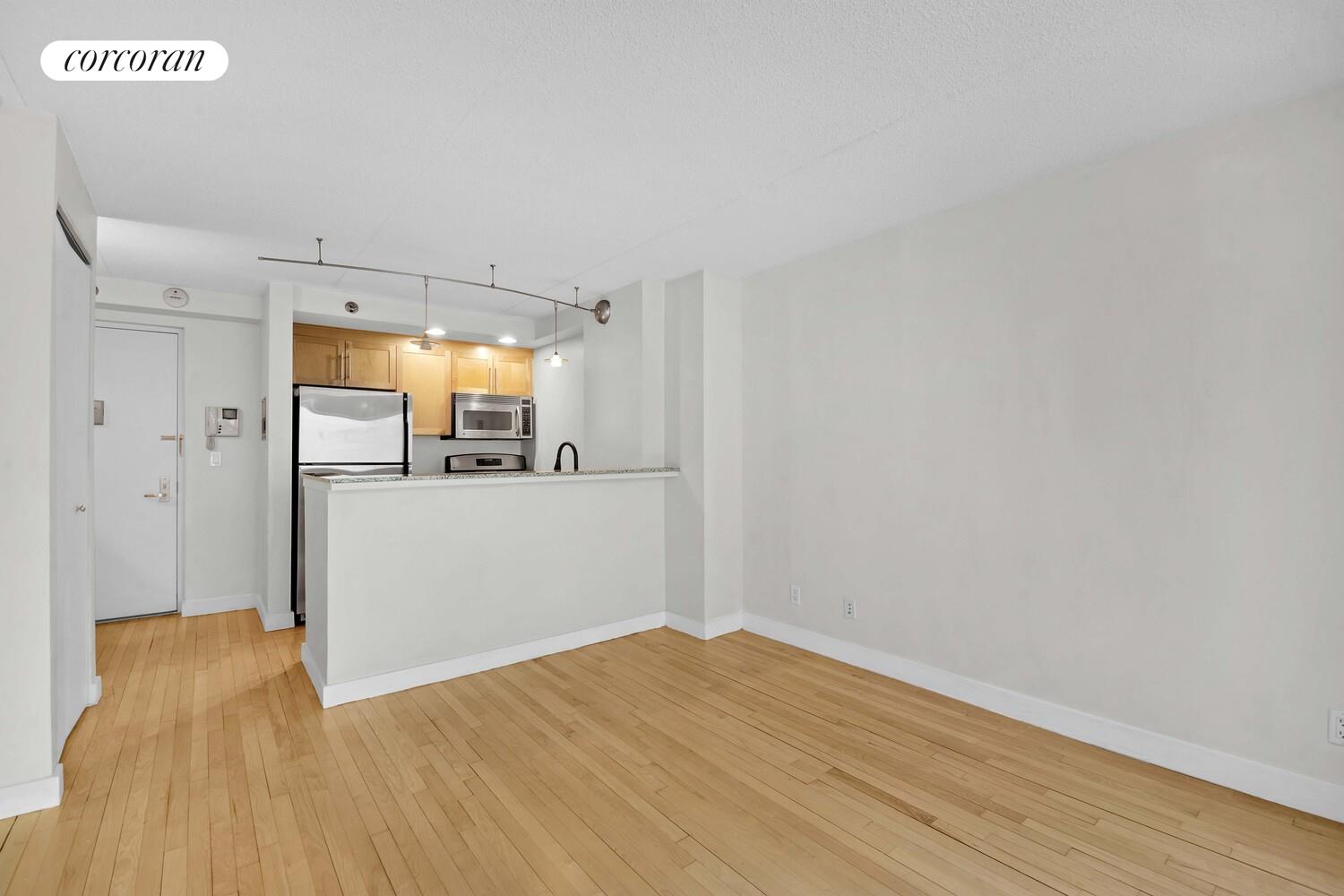 #7 photo, Brooklyn, ブルックリン区 Downtown Brooklyn , NY 11201