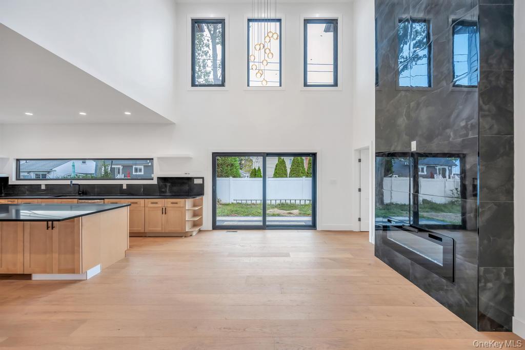 #10 photo, 25 Red Maple Dr N, Wantagh , NY 11793