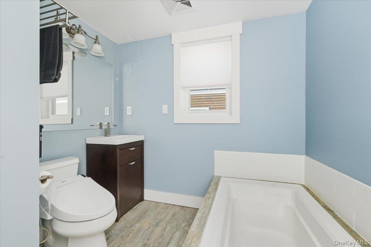 #14 photo, 261 W Hudson Street, ナッソー郡 Long Beach , NY 11561