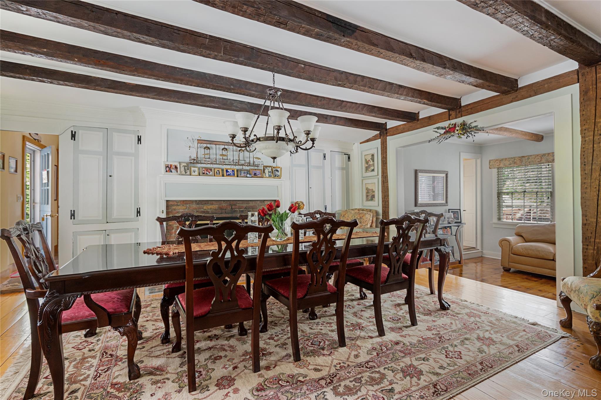 #10 photo, 32 Hicks Lane, Old Westbury , NY 11568