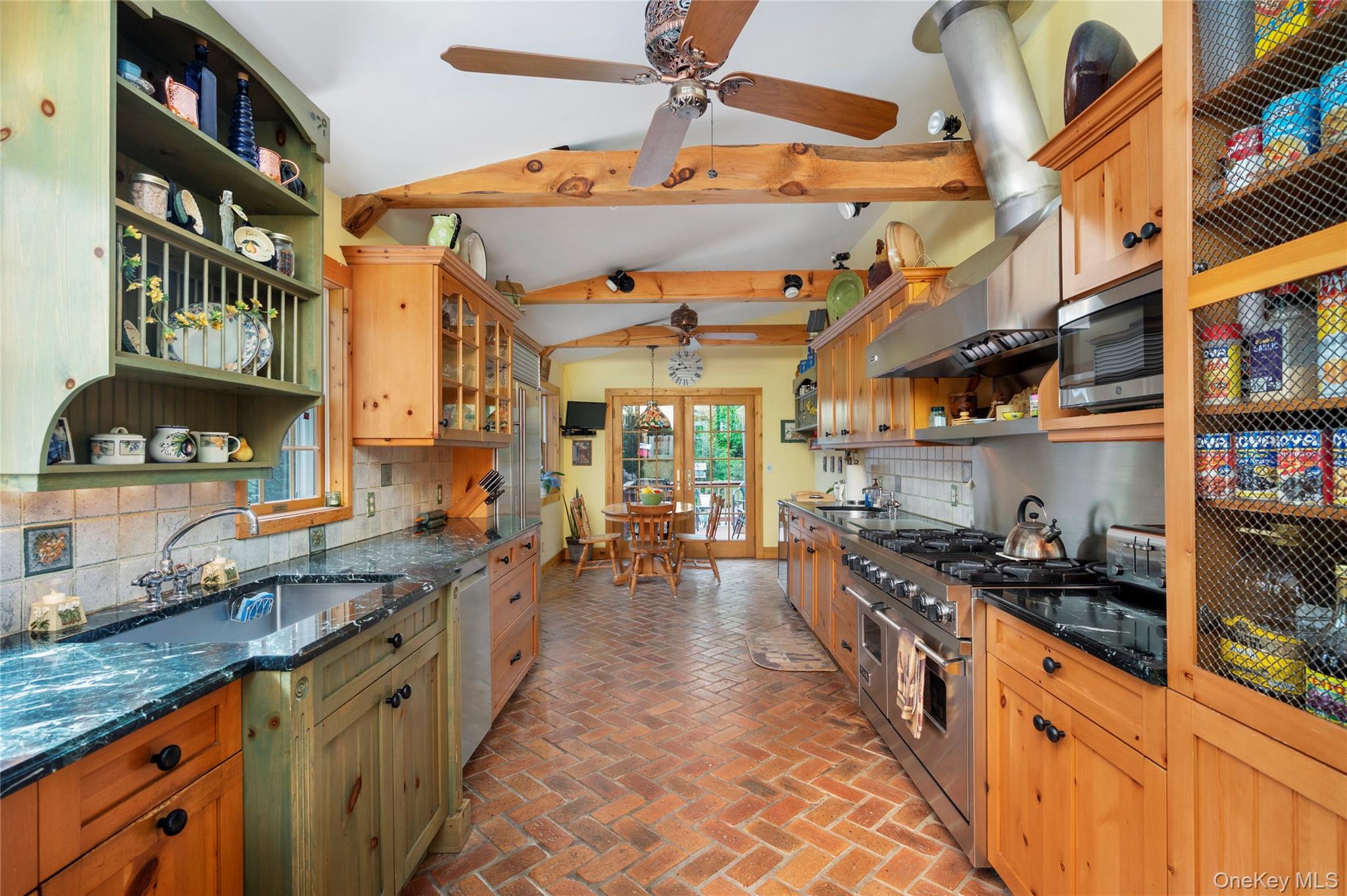 #12 photo, 32 Hicks Lane, Old Westbury , NY 11568