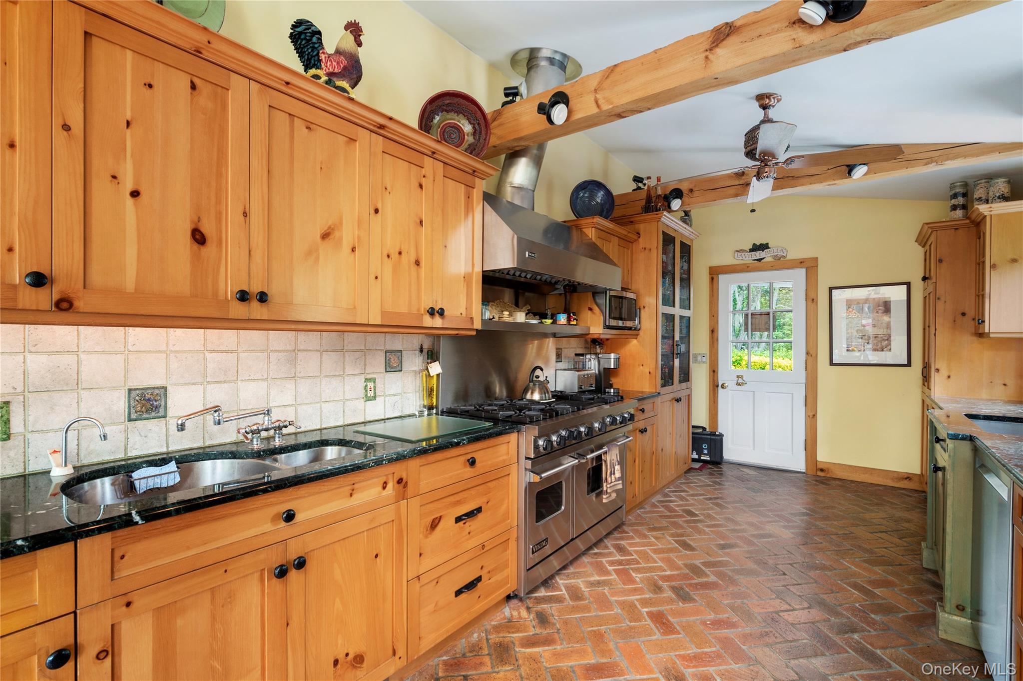 #13 photo, 32 Hicks Lane, Old Westbury , NY 11568