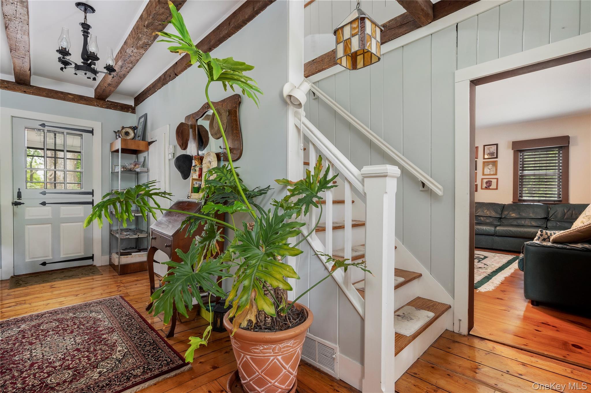 #9 photo, 32 Hicks Lane, Old Westbury , NY 11568