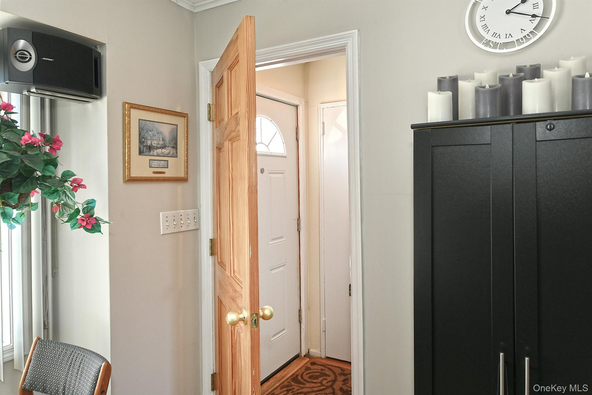 #7 photo, 115 Old Farmingdale Road, West Babylon , NY 11704