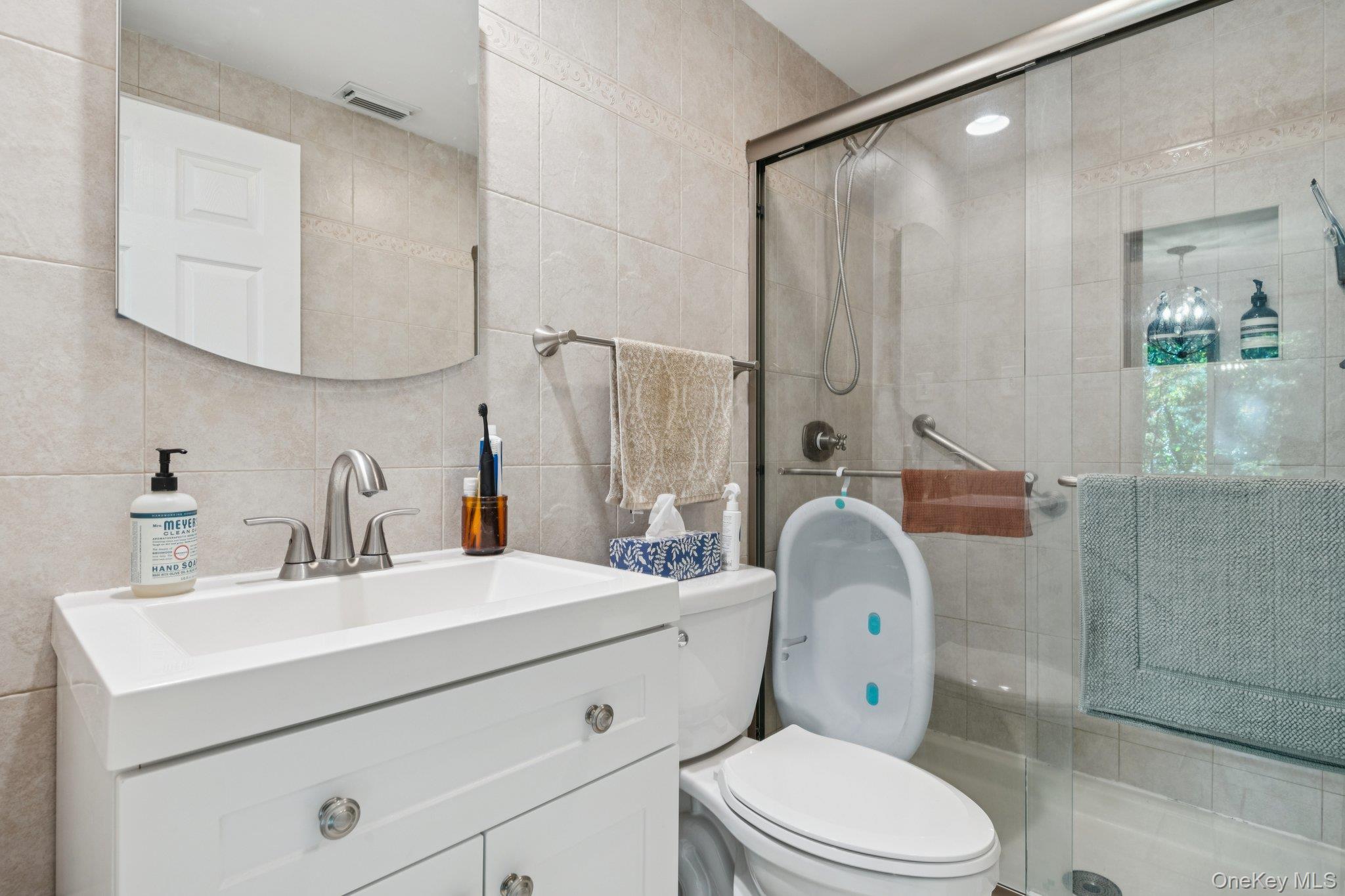 #14 photo, 312 Clubhouse Court, サフォーク郡 Coram , NY 11727