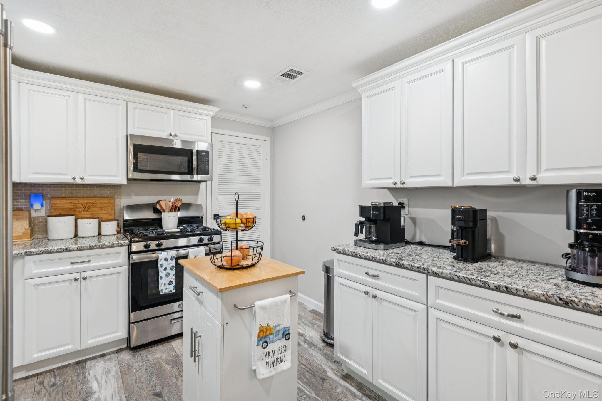 #6 photo, 312 Clubhouse Court, サフォーク郡 Coram , NY 11727