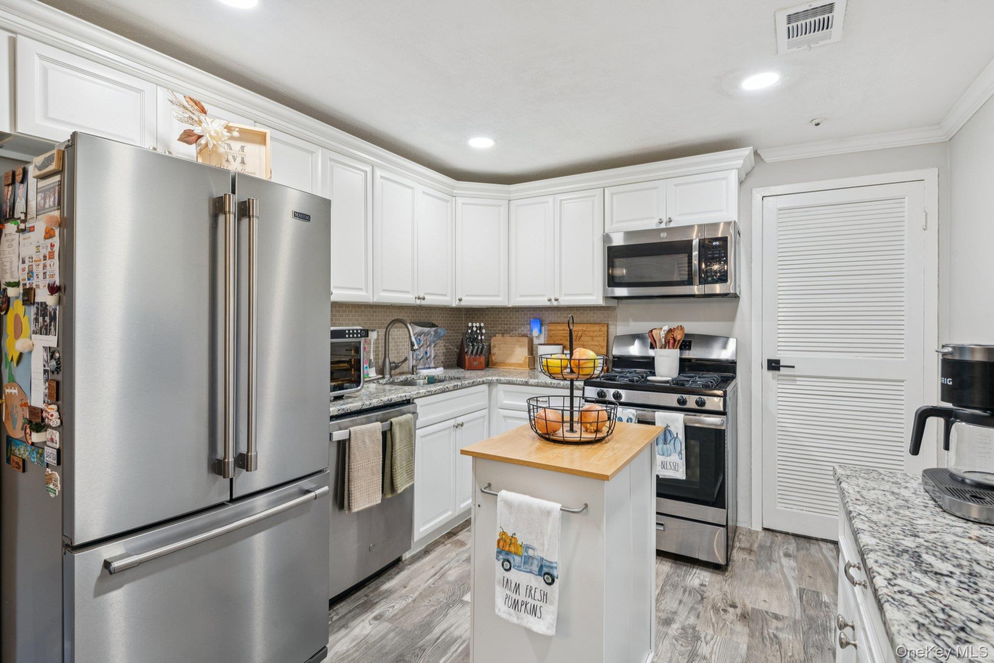 #7 photo, 312 Clubhouse Court, サフォーク郡 Coram , NY 11727