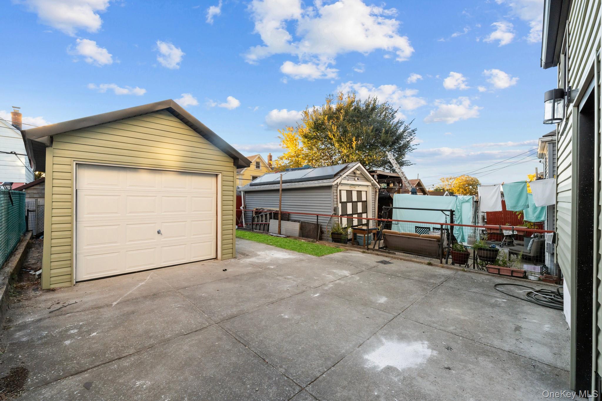 #13 photo, 78-30 62nd Street, Glendale , NY 11385