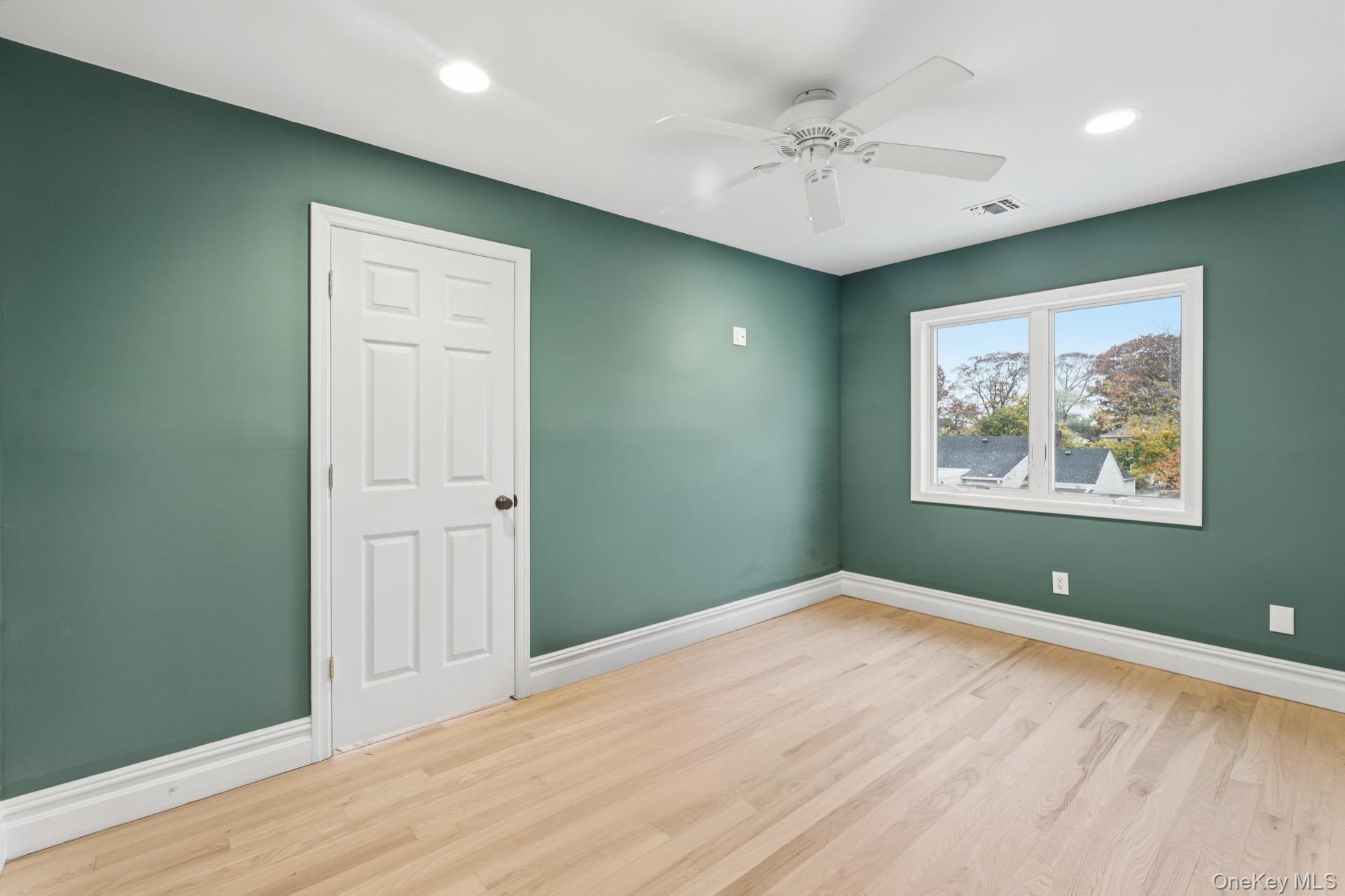 #10 photo, 3328 Woodward Street, नासाउ काउंटी Oceanside , NY 11572