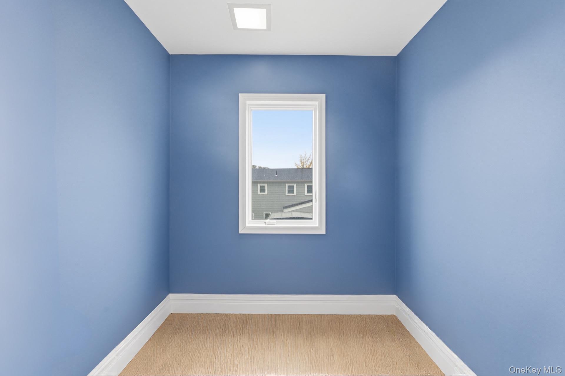 #13 photo, 3328 Woodward Street, नासाउ काउंटी Oceanside , NY 11572