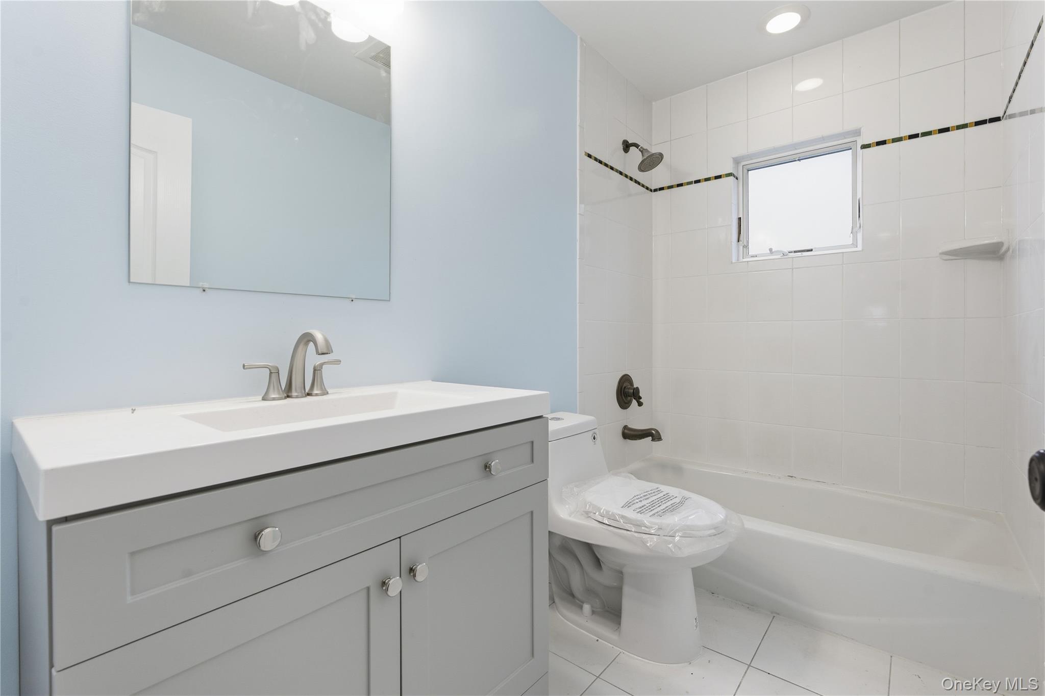 #17 photo, 3328 Woodward Street, नासाउ काउंटी Oceanside , NY 11572