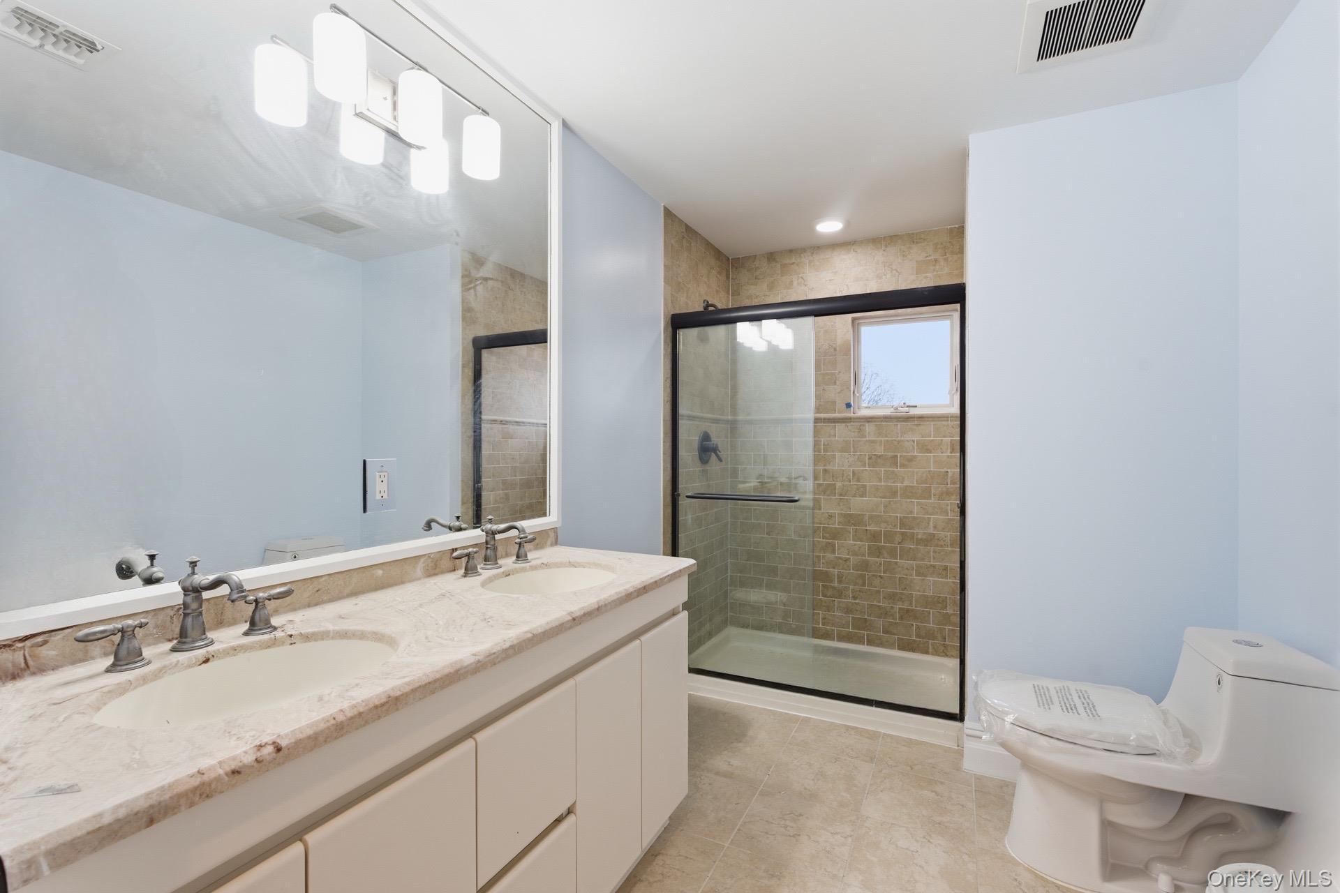 #18 photo, 3328 Woodward Street, नासाउ काउंटी Oceanside , NY 11572