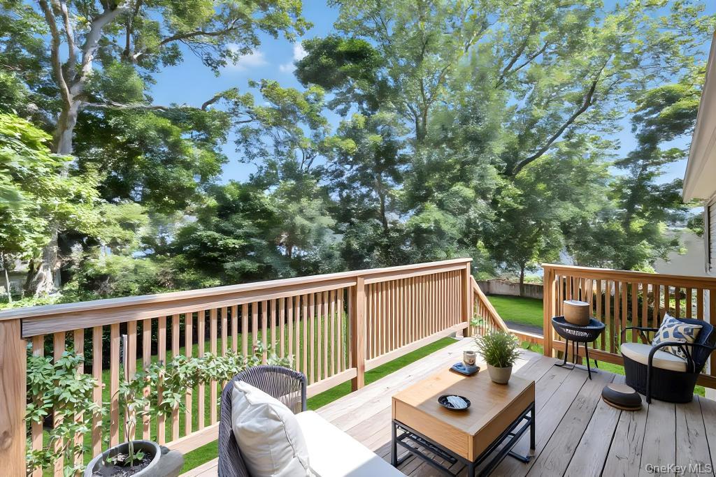 #11 photo, 107 Shinnecock Avenue, サフォーク郡 Mastic , NY 11950