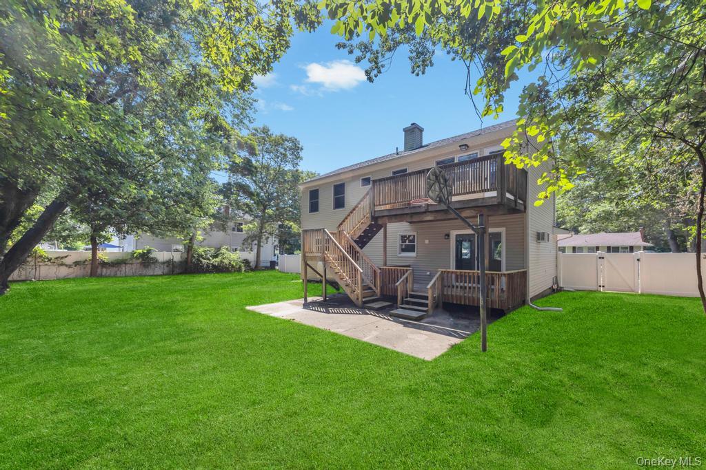 #13 photo, 107 Shinnecock Avenue, サフォーク郡 Mastic , NY 11950