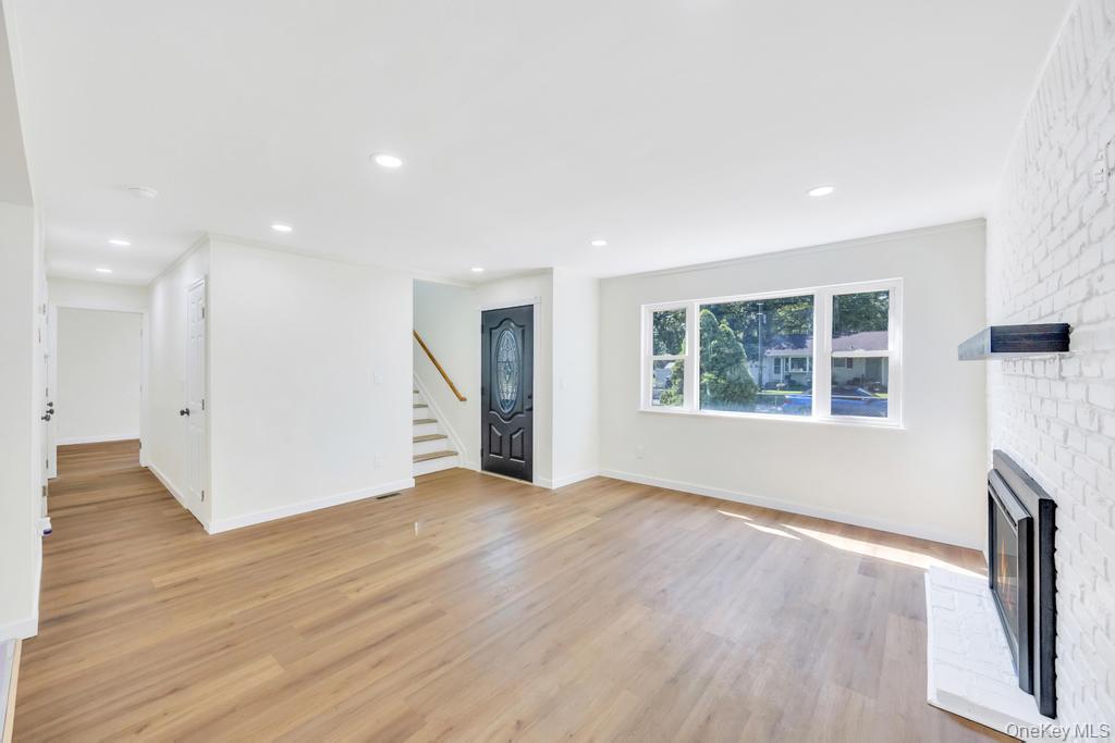 #18 photo, 107 Shinnecock Avenue, サフォーク郡 Mastic , NY 11950