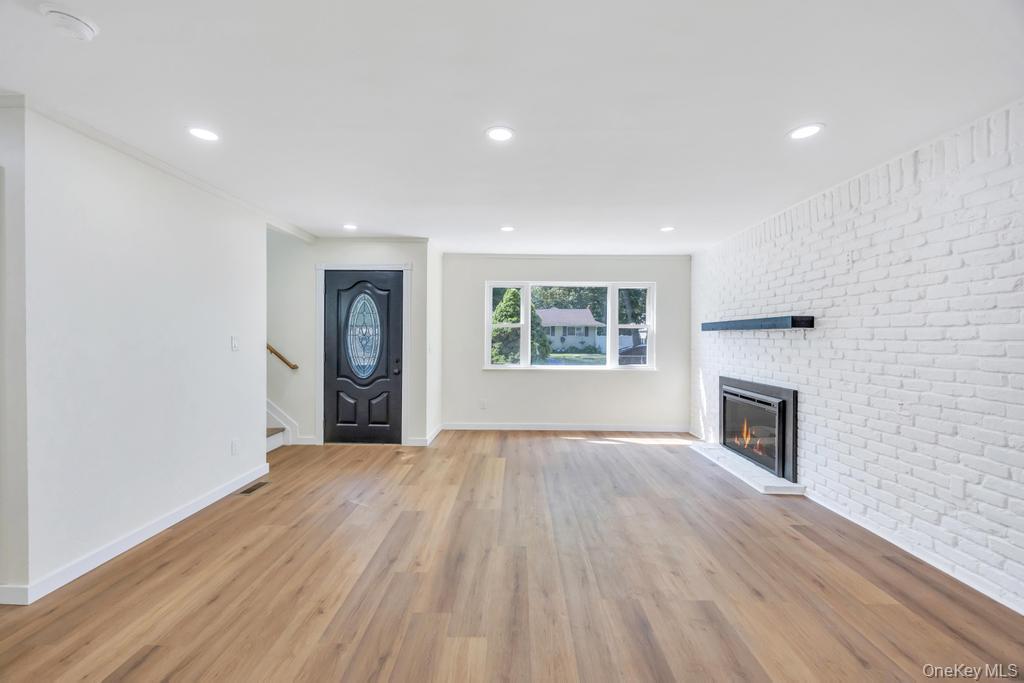 #19 photo, 107 Shinnecock Avenue, サフォーク郡 Mastic , NY 11950