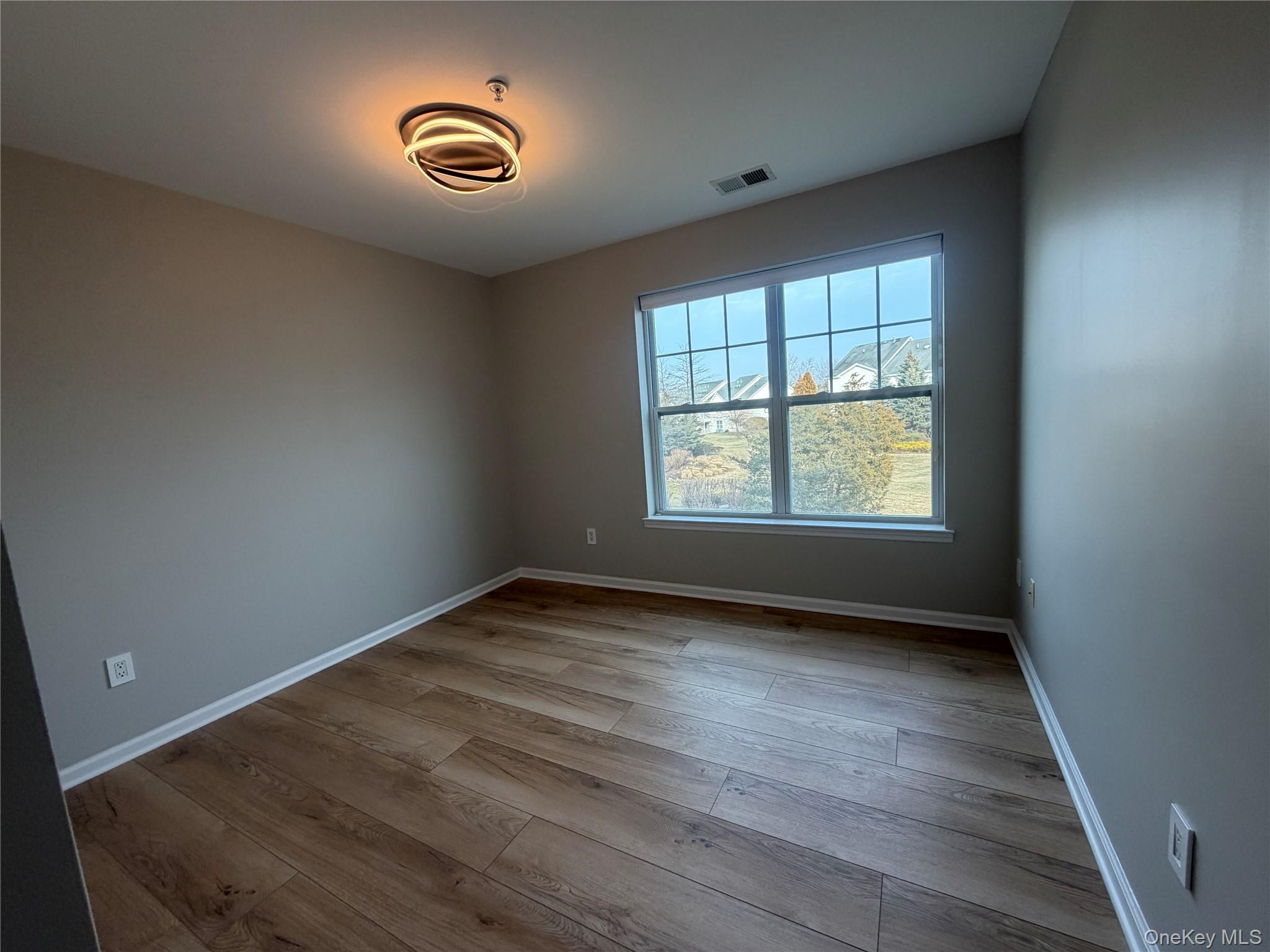 #10 photo, 157 Brattle Circle, Melville , NY 11747