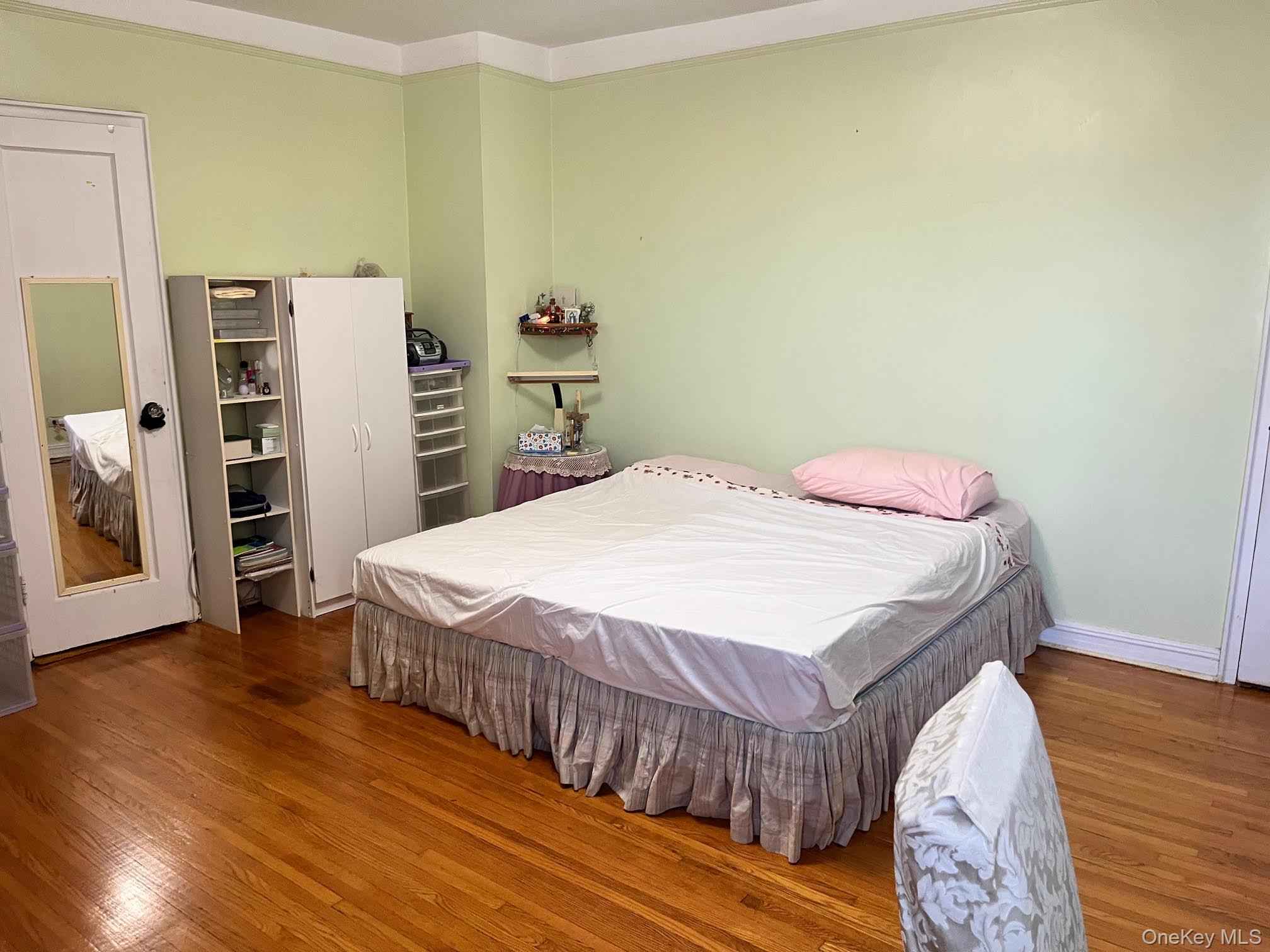 #7 photo, 84-49 168th Street, クイーンズ区 Jamaica , NY 11432