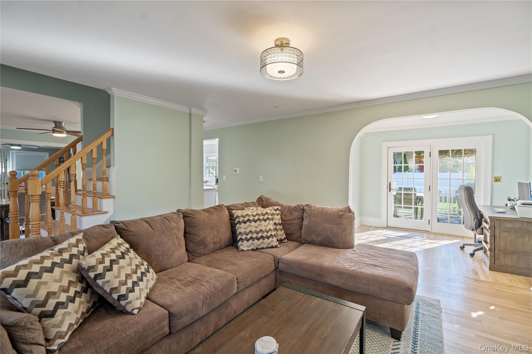 #12 photo, 6 Dressler Road, Greenlawn , NY 11740