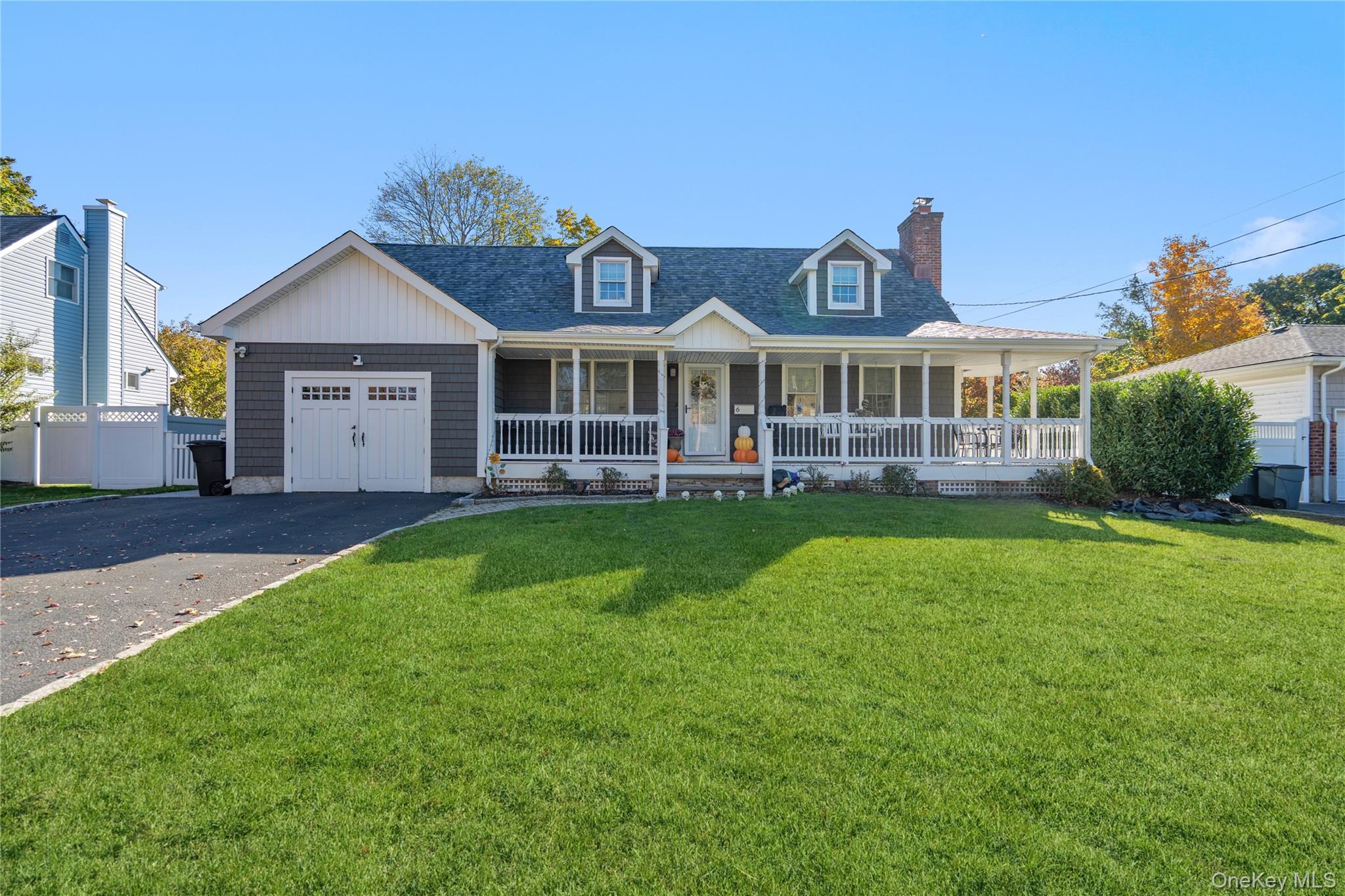 #2 photo, 6 Dressler Road, Greenlawn , NY 11740