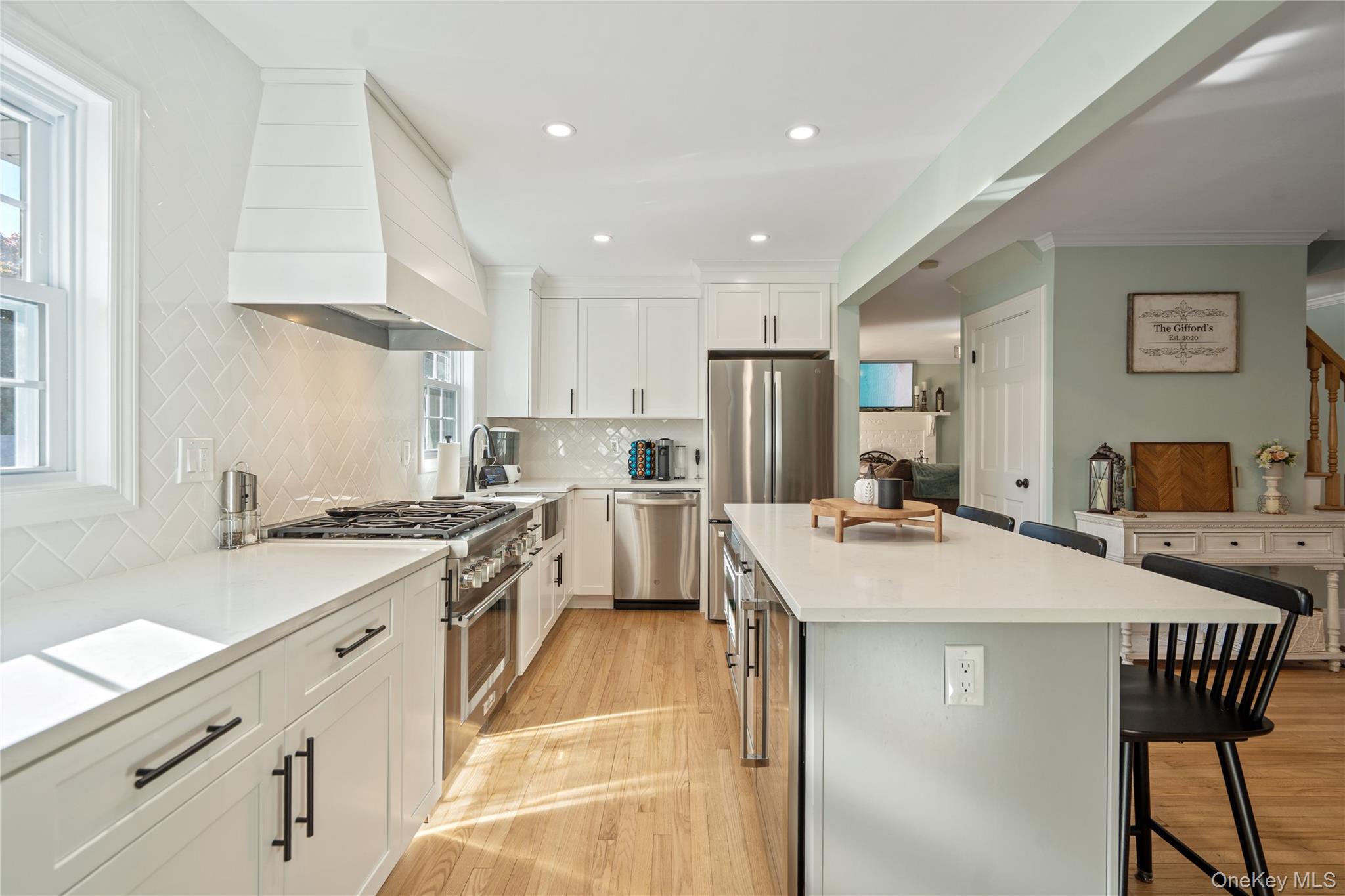 #7 photo, 6 Dressler Road, Greenlawn , NY 11740