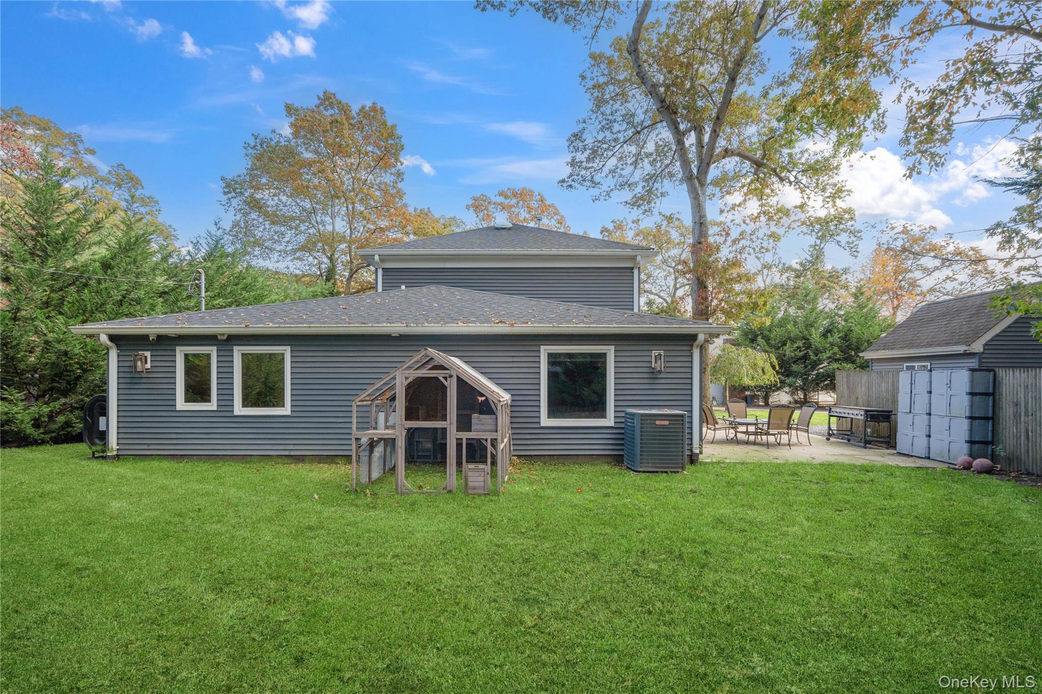 #16 photo, 108 Sportsmen Street, サフォーク郡 Central Islip , NY 11722