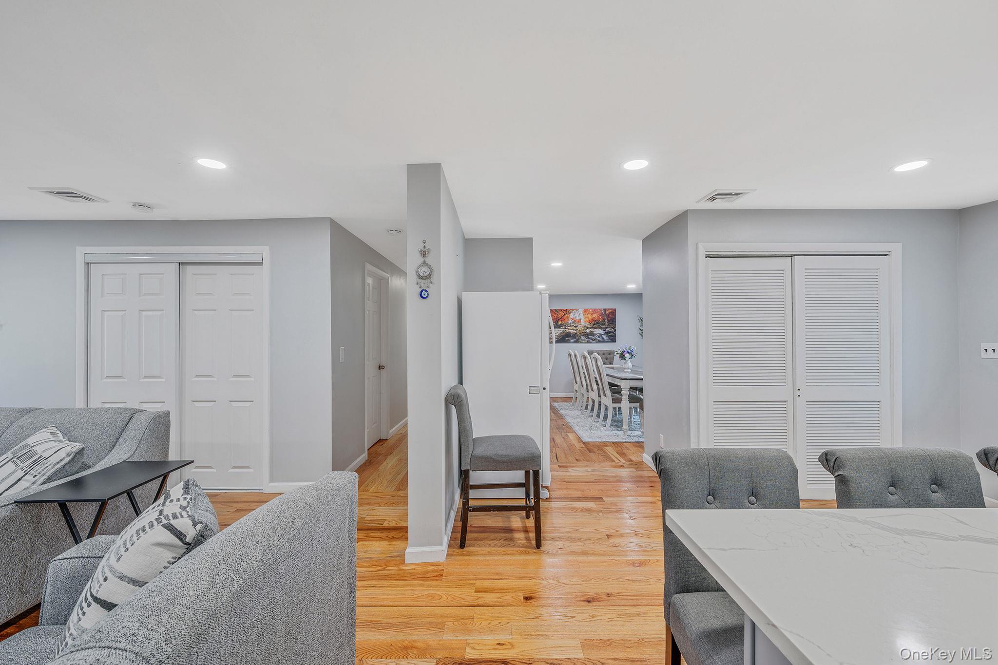 #12 photo, 1514 Grundy Avenue, サフォーク郡 Holbrook , NY 11741