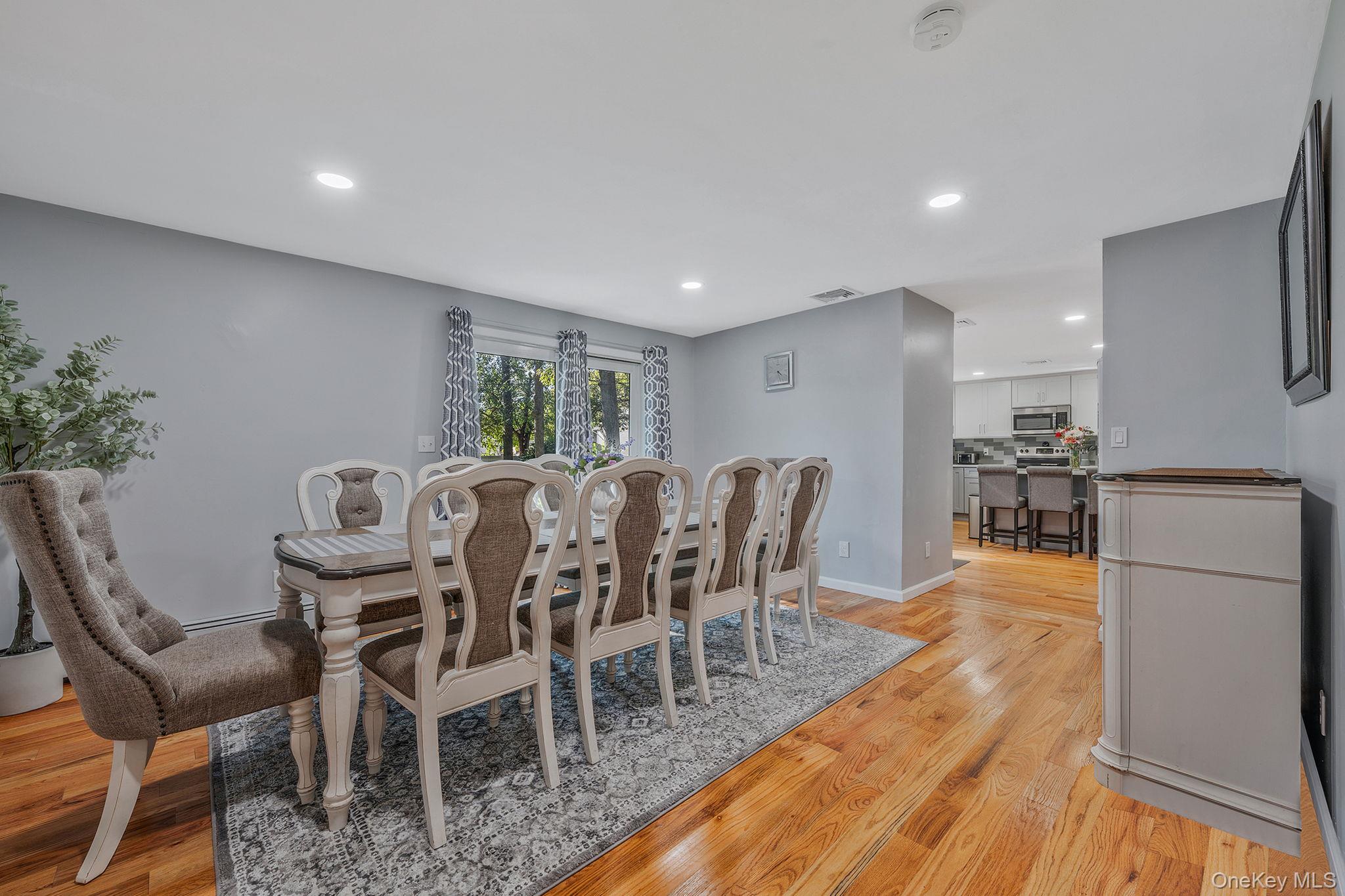 #13 photo, 1514 Grundy Avenue, サフォーク郡 Holbrook , NY 11741