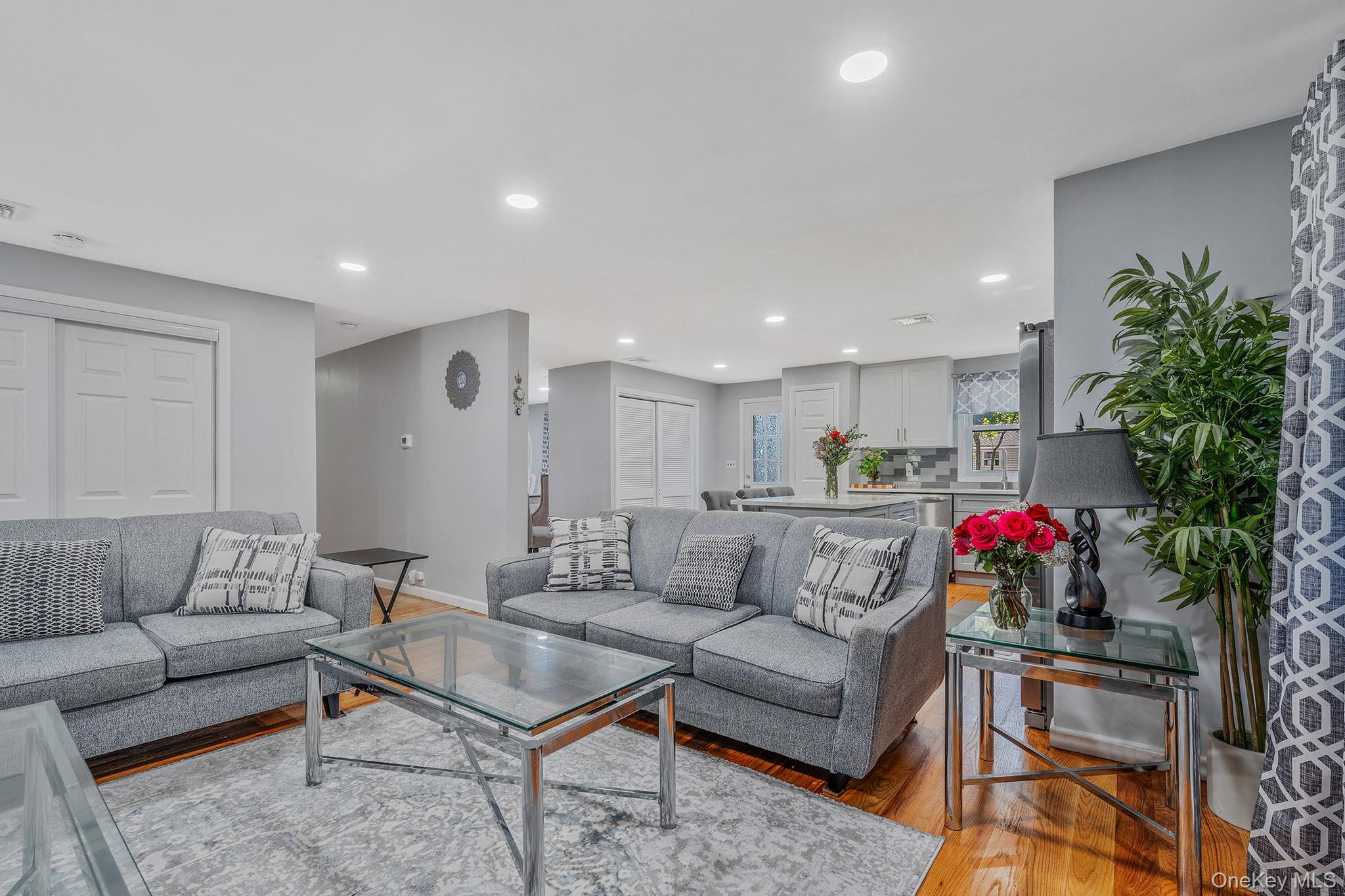 #6 photo, 1514 Grundy Avenue, サフォーク郡 Holbrook , NY 11741