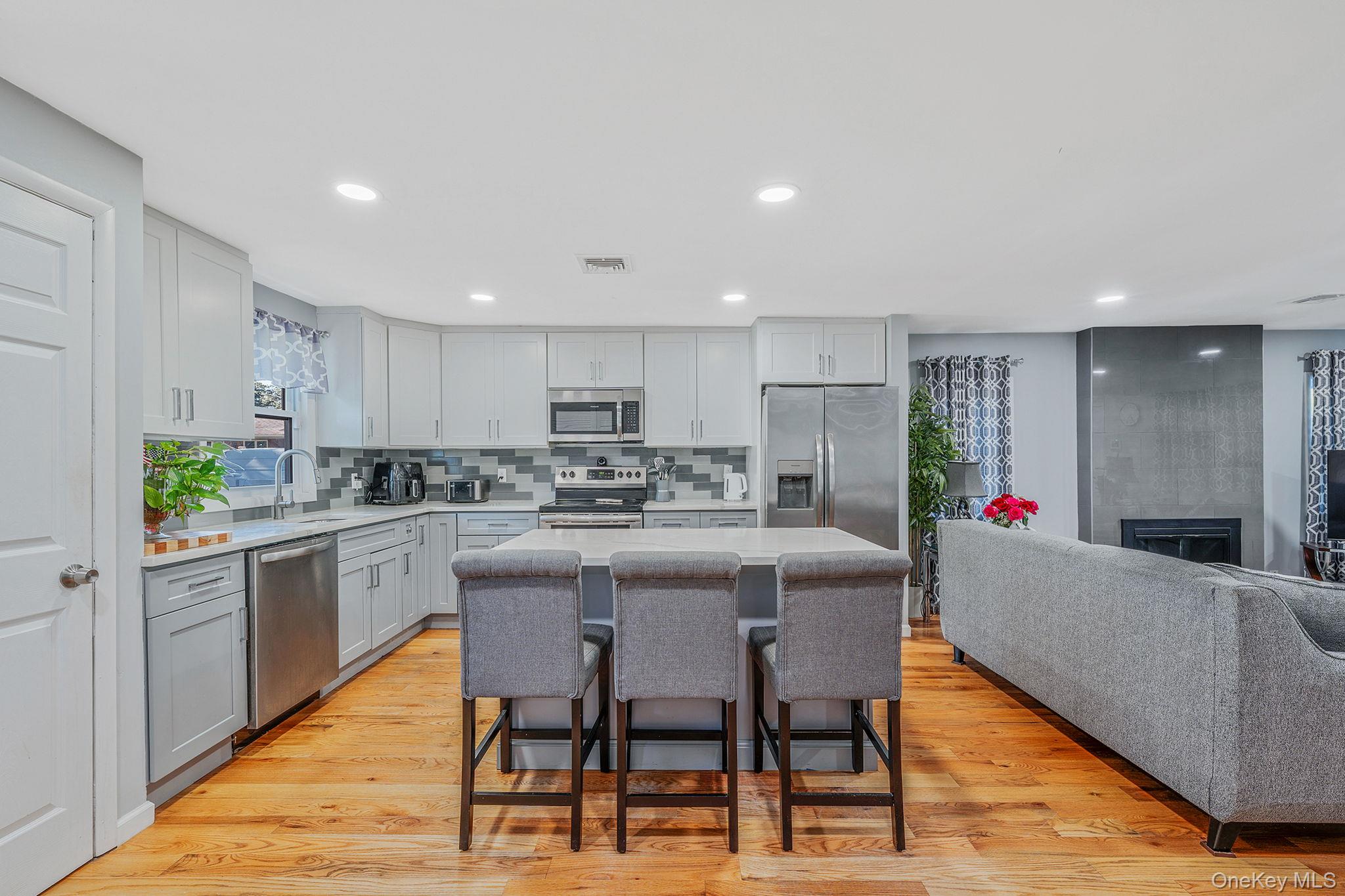 #8 photo, 1514 Grundy Avenue, サフォーク郡 Holbrook , NY 11741