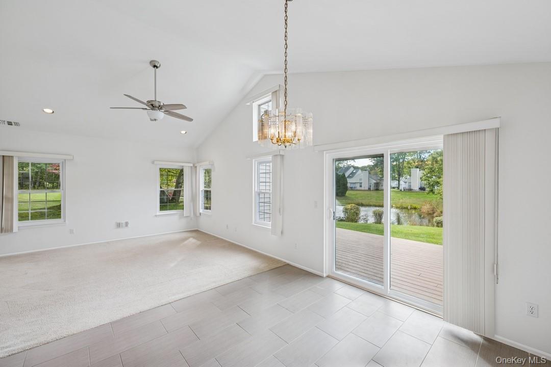 #7 photo, 30 Quail Court, サフォーク郡 Manorville , NY 11949