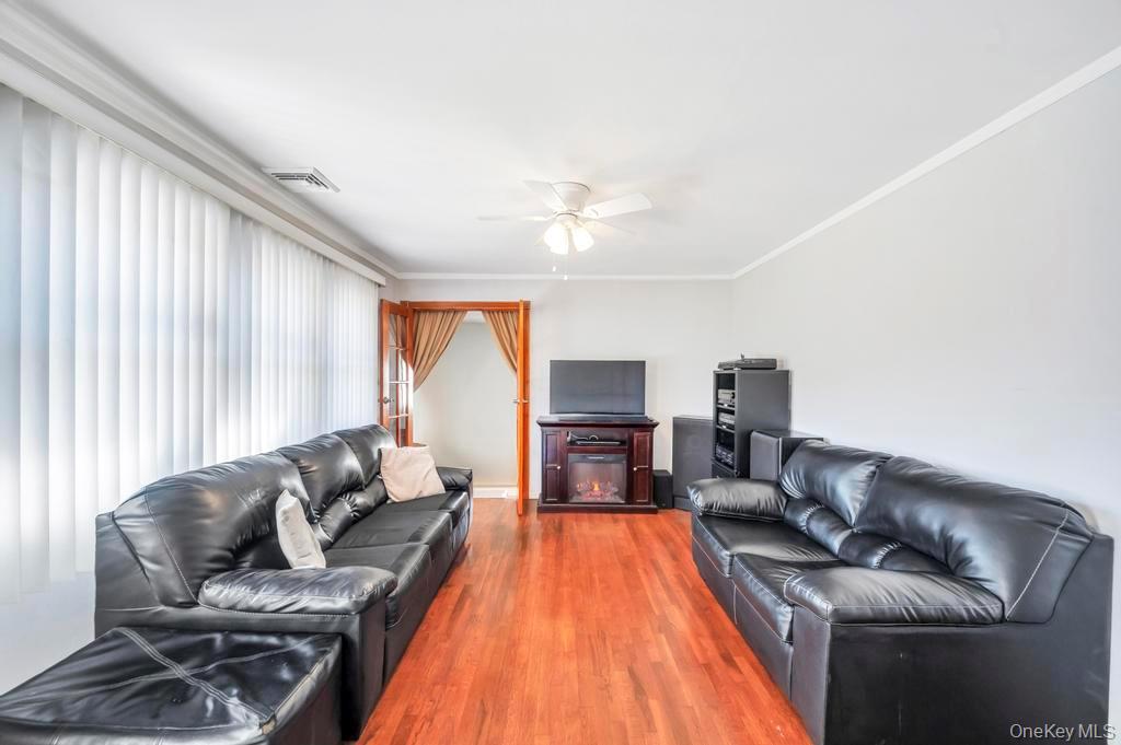 #4 photo, 22 Hospital Road, サフォーク郡 East Patchogue , NY 11772