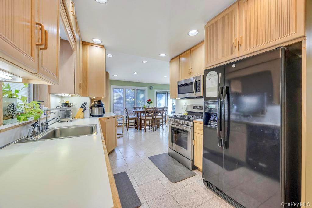 #13 photo, 149 Foster Avenue, ナッソー郡 Valley Stream , NY 11580