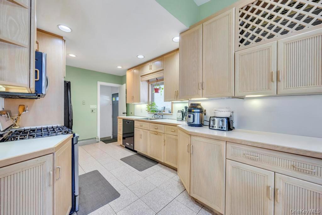 #15 photo, 149 Foster Avenue, ナッソー郡 Valley Stream , NY 11580