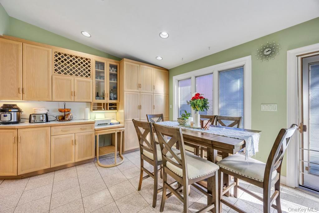 #17 photo, 149 Foster Avenue, ナッソー郡 Valley Stream , NY 11580