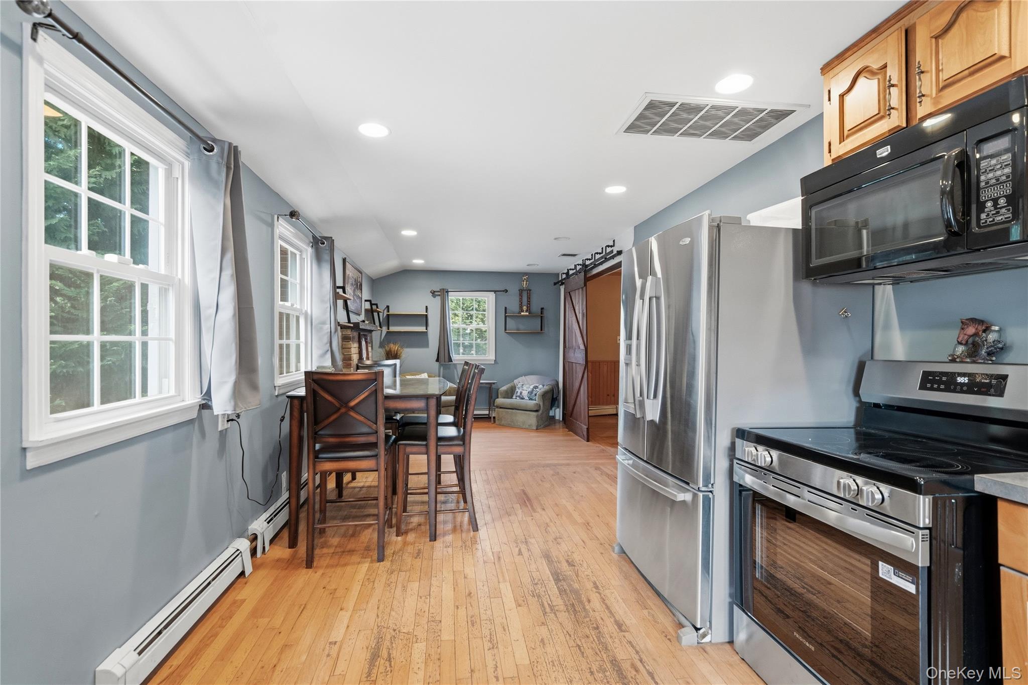 #5 photo, 114 Sportsmen Street, サフォーク郡 Central Islip , NY 11722