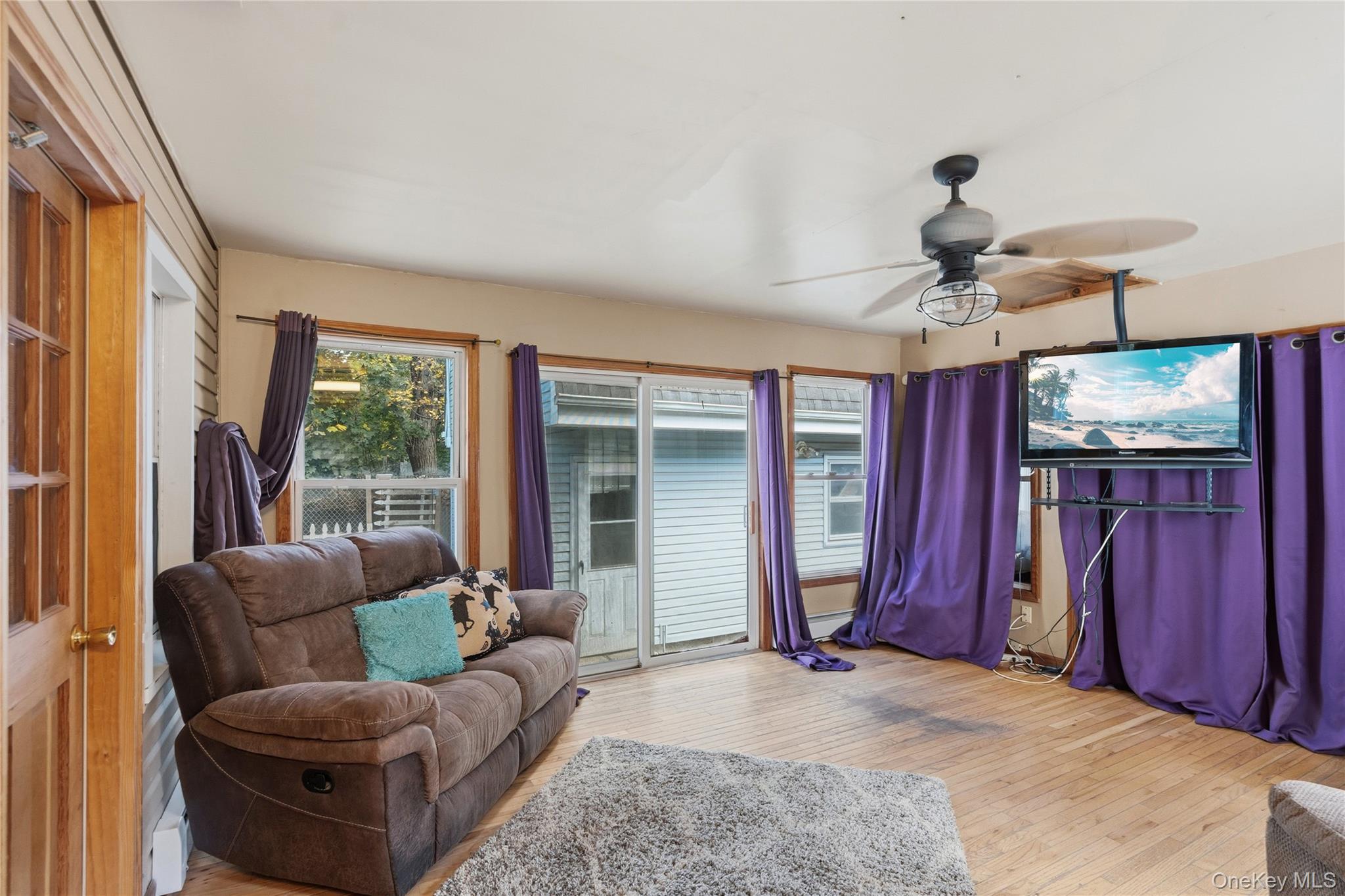 #6 photo, 114 Sportsmen Street, サフォーク郡 Central Islip , NY 11722