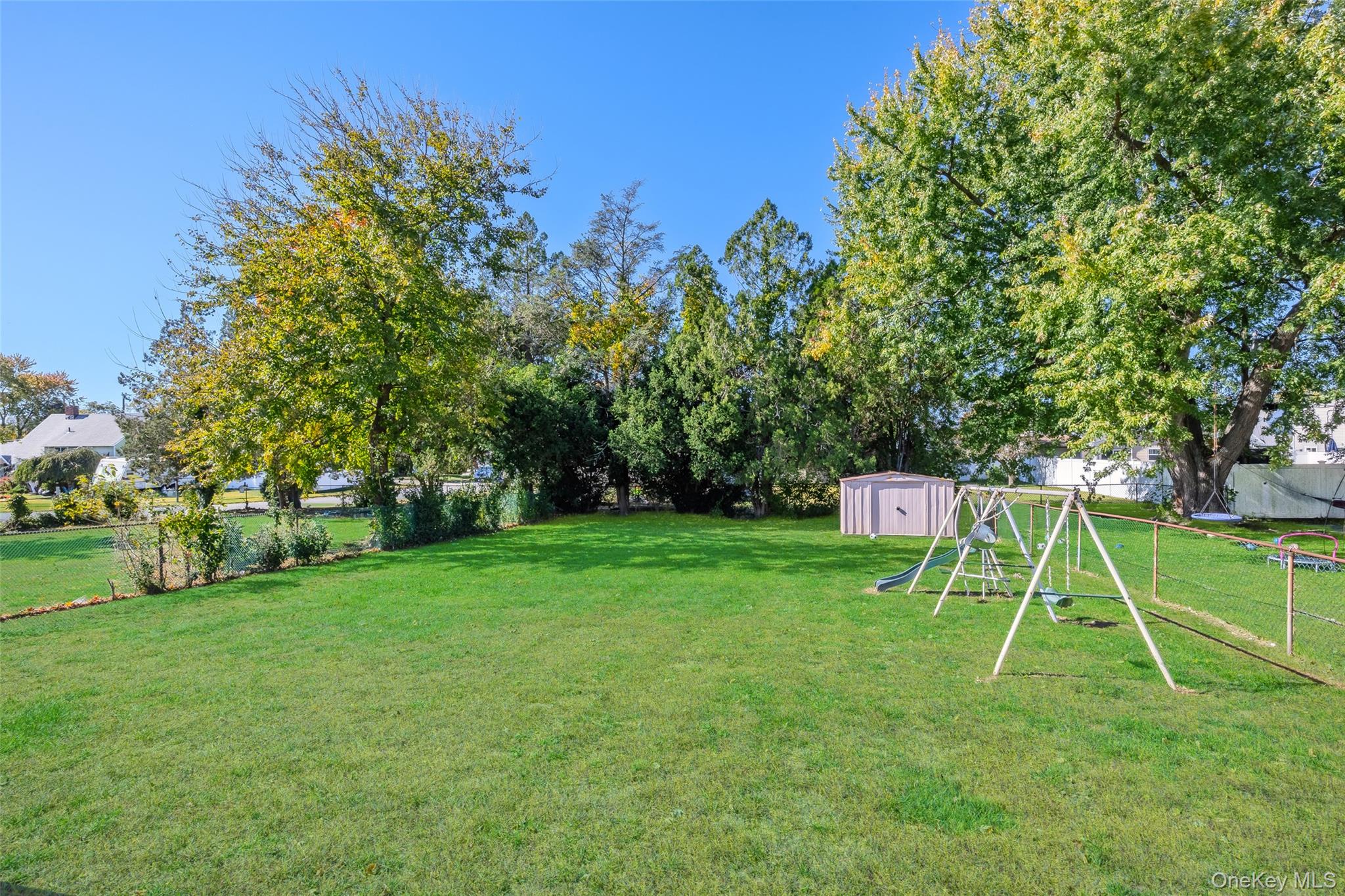 #6 photo, 461 N Newbridge Road, ナッソー郡 Levittown , NY 11756