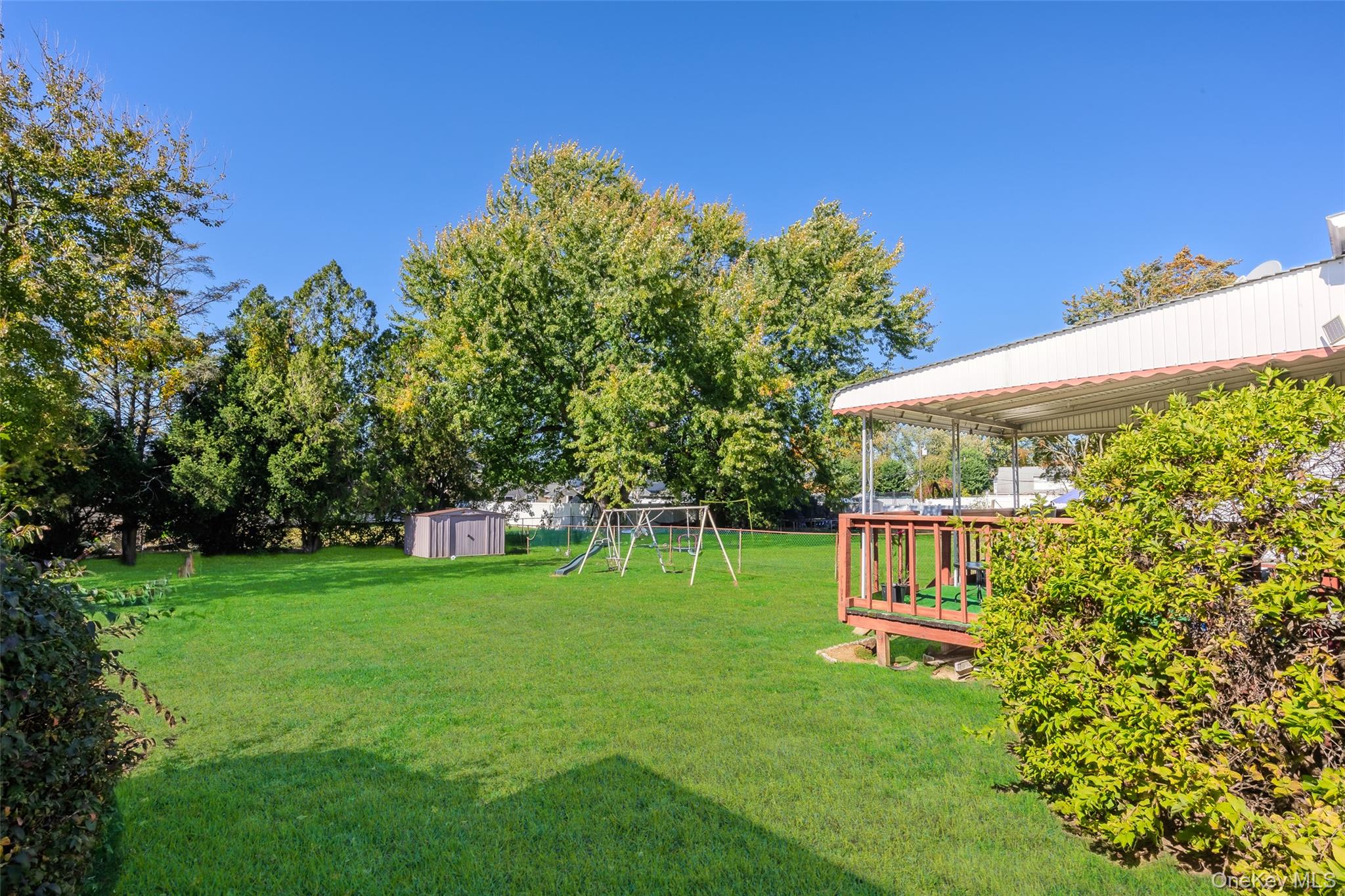 #7 photo, 461 N Newbridge Road, ナッソー郡 Levittown , NY 11756