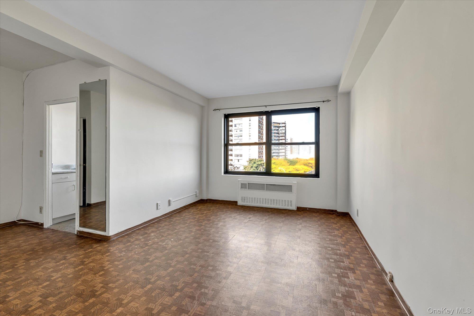 #6 photo, 99-05 63rd Drive, クイーンズ区 Rego Park , NY 11374