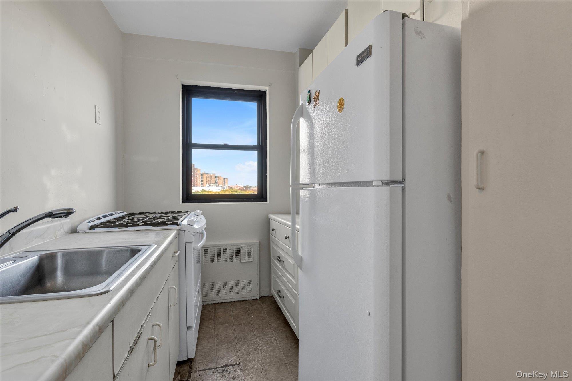 #7 photo, 99-05 63rd Drive, クイーンズ区 Rego Park , NY 11374