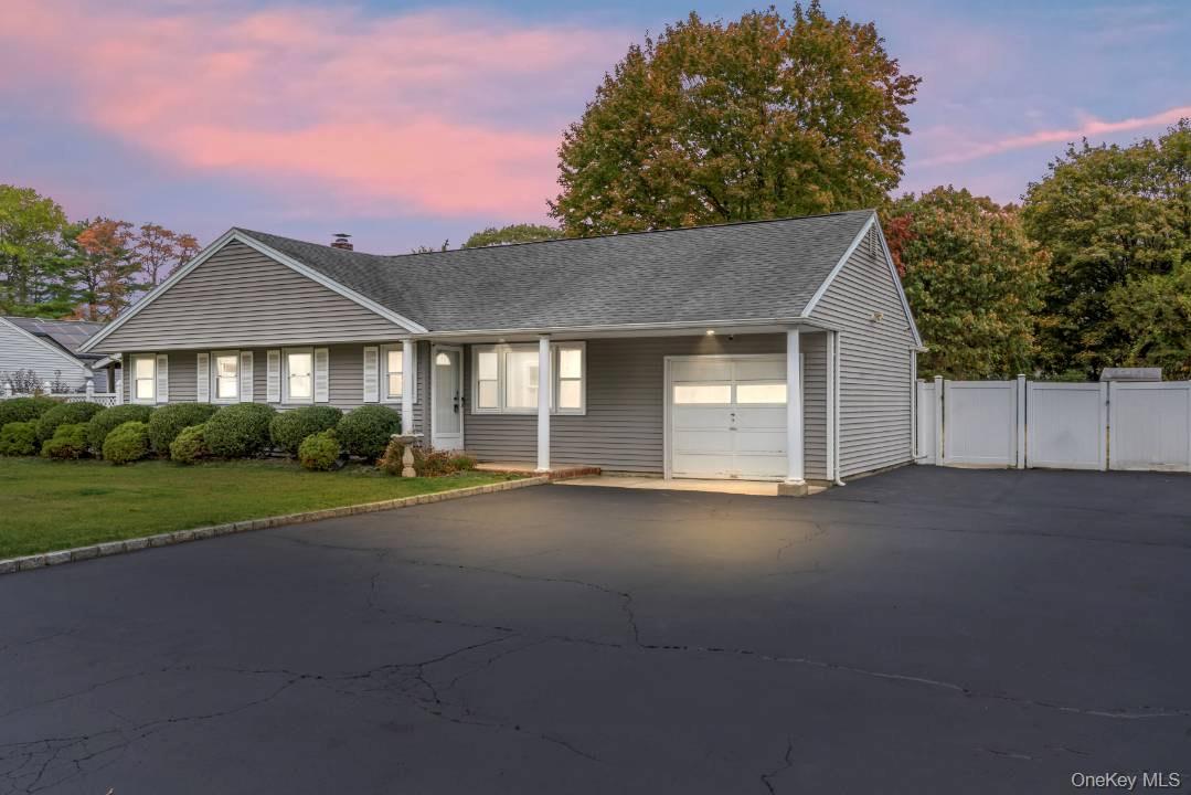 #1 photo, 31 Franklin Avenue, サフォーク郡 Brentwood , NY 11717