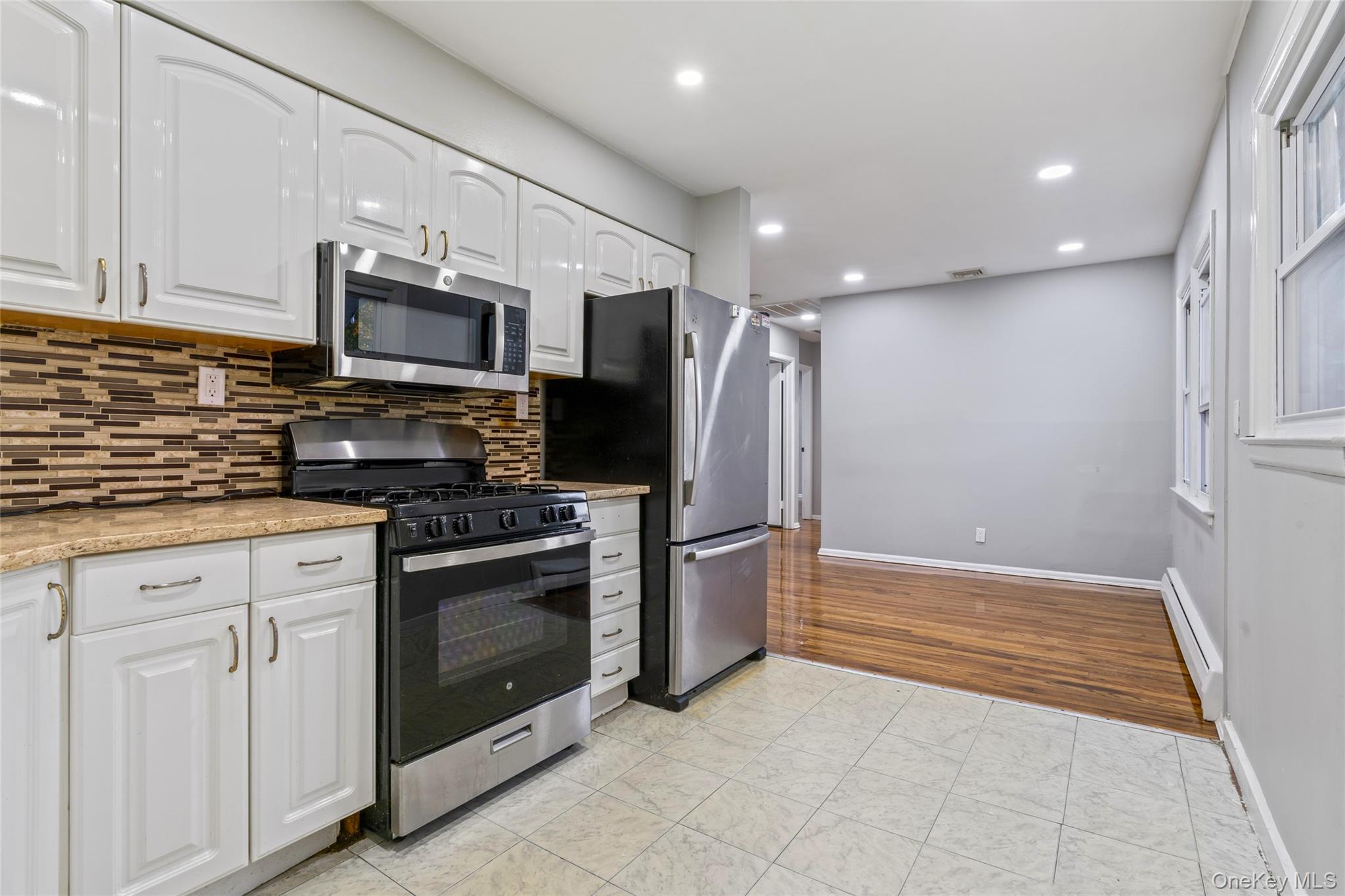 #14 photo, 31 Franklin Avenue, サフォーク郡 Brentwood , NY 11717