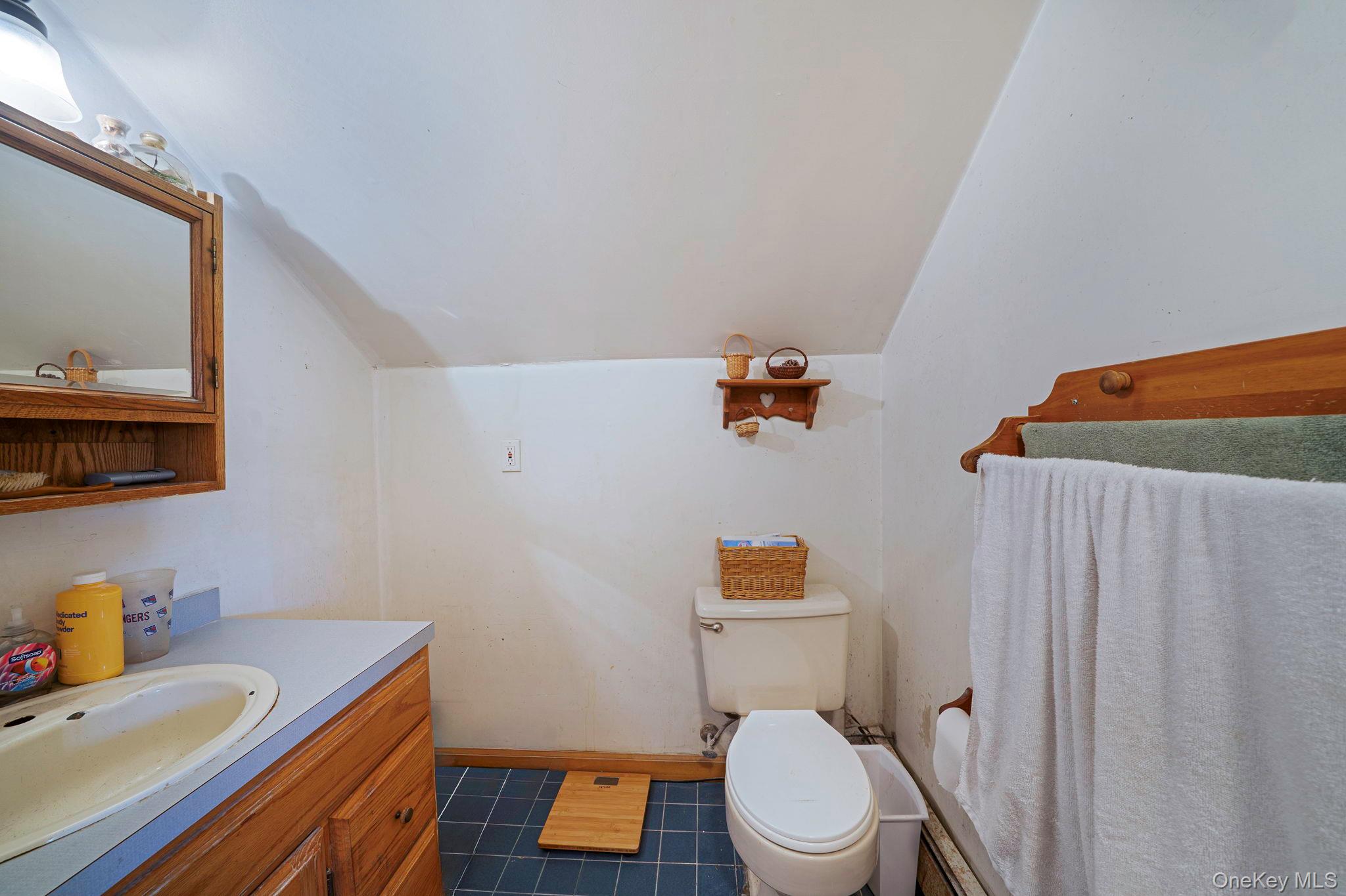 #19 photo, 51 Cedar Avenue, Patchogue , NY 11772