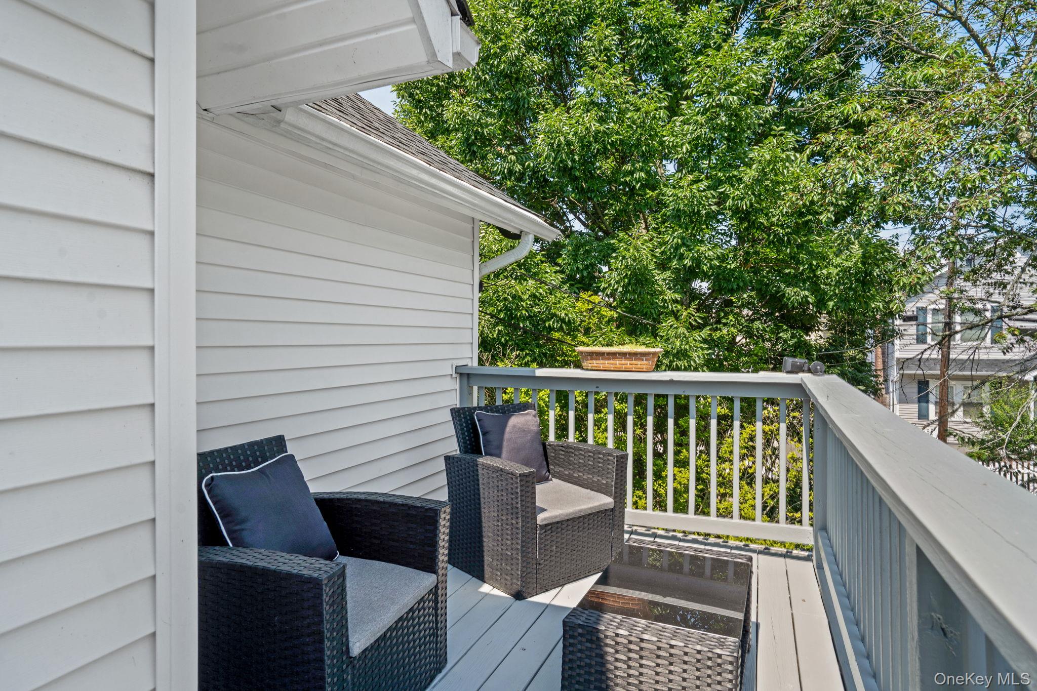 #3 photo, 108 Sheridan Avenue, ナッソー郡 Hewlett , NY 11557